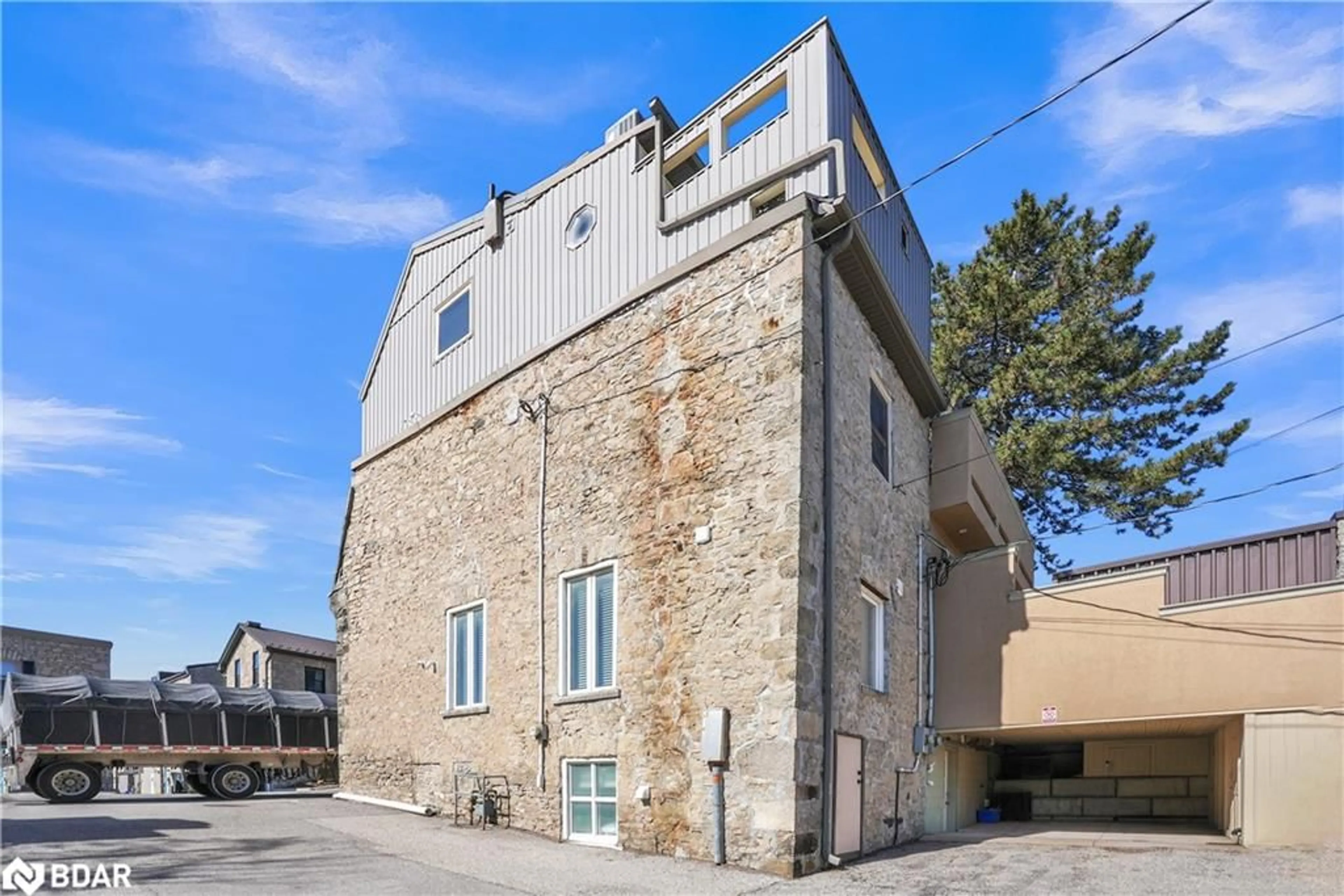 Unknown for 130 St David St, Fergus Ontario N1M 2L3