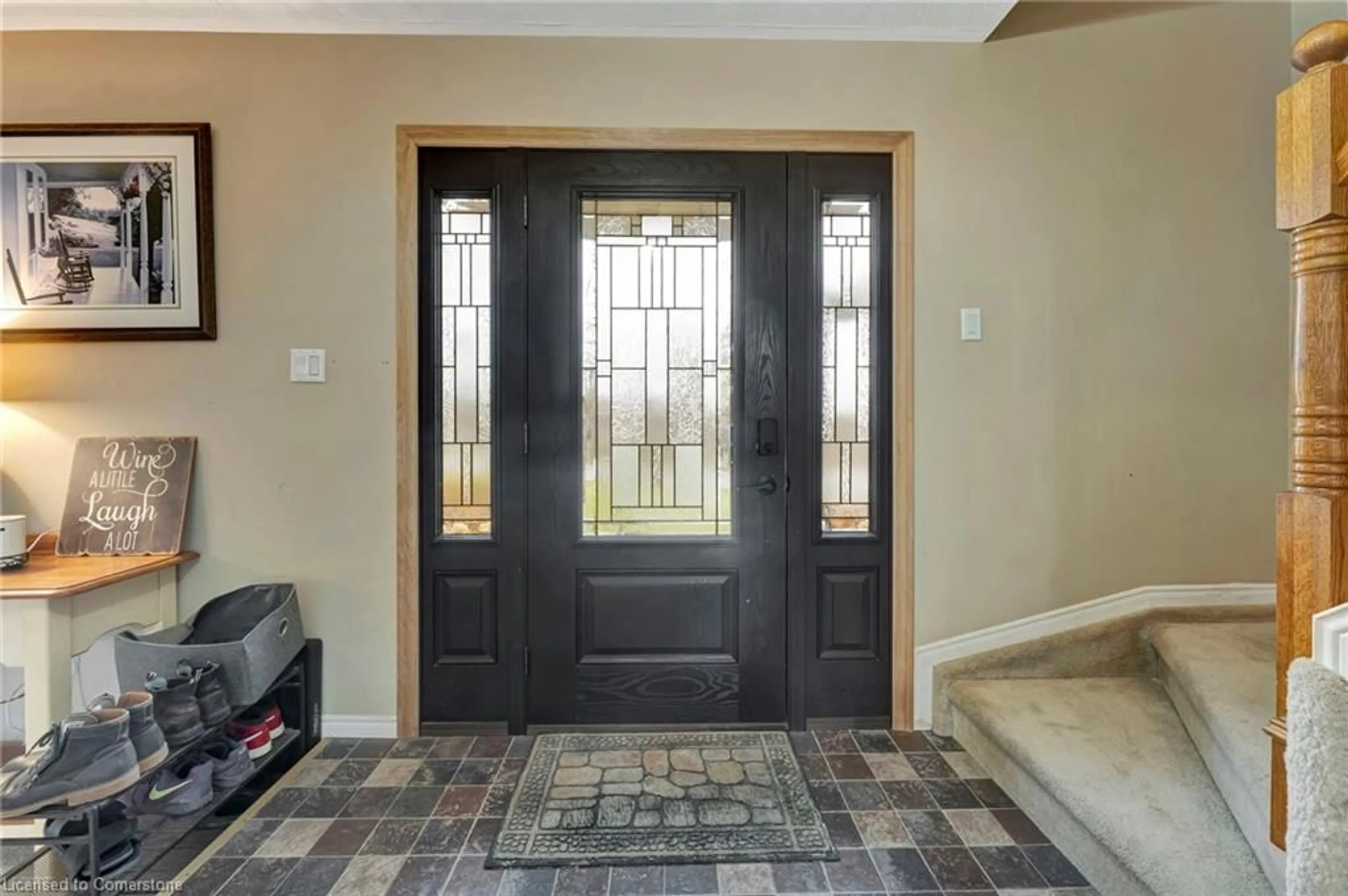 Indoor entryway for 259 Haddington St, Caledonia Ontario N3W 1G1