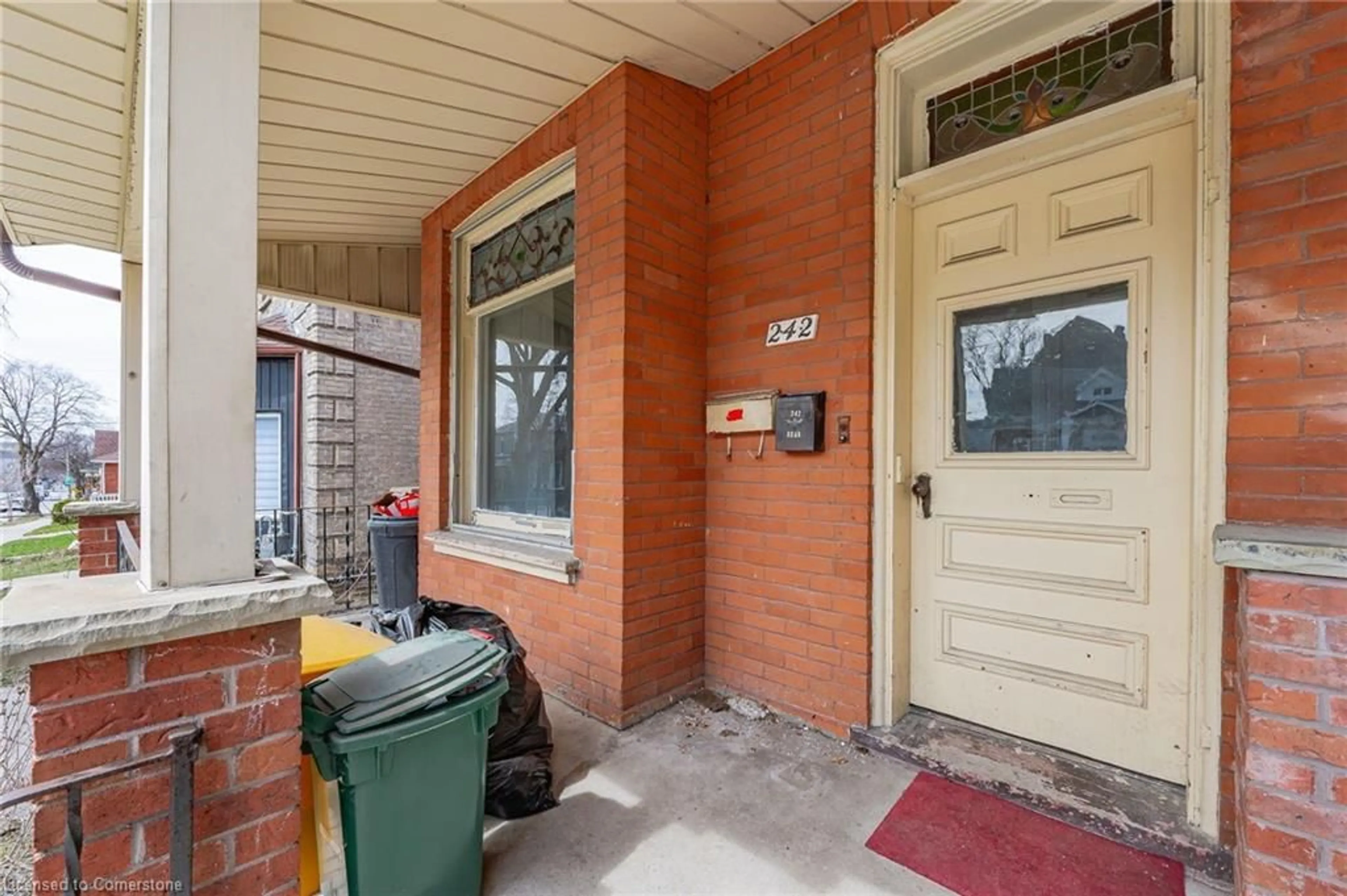 Unknown for 242 Dalhousie St, Brantford Ontario N3S 3T9