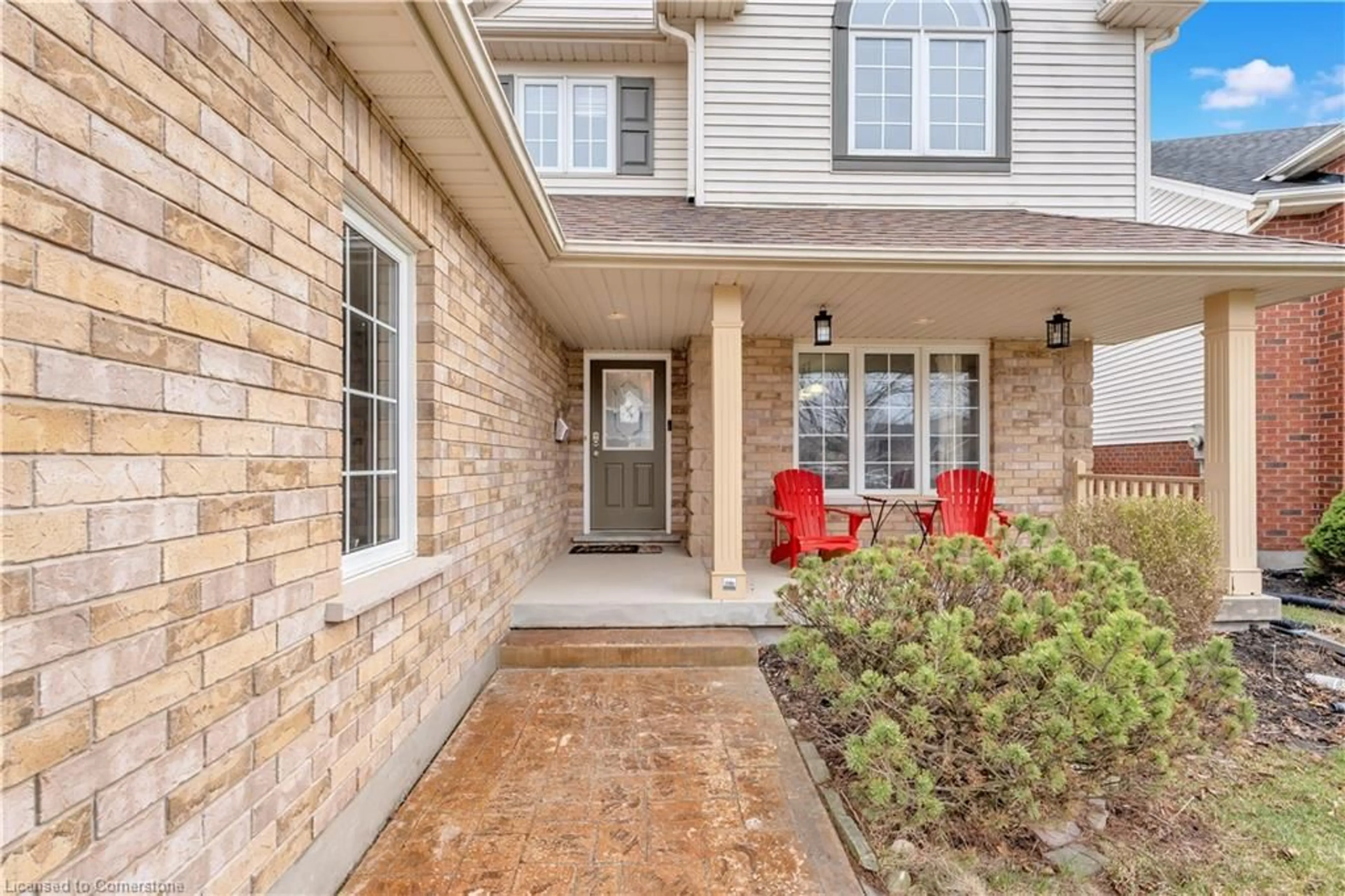 Home with brick exterior material, street for 18 Briarwood Dr, St. Catharines Ontario L2S 4A7