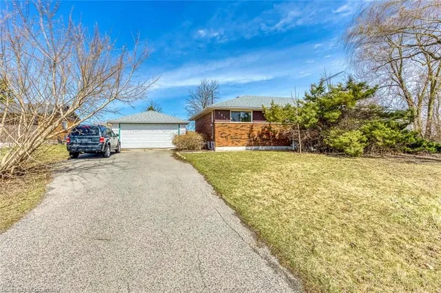 Additional image 8 of 1515 Burloak Dr