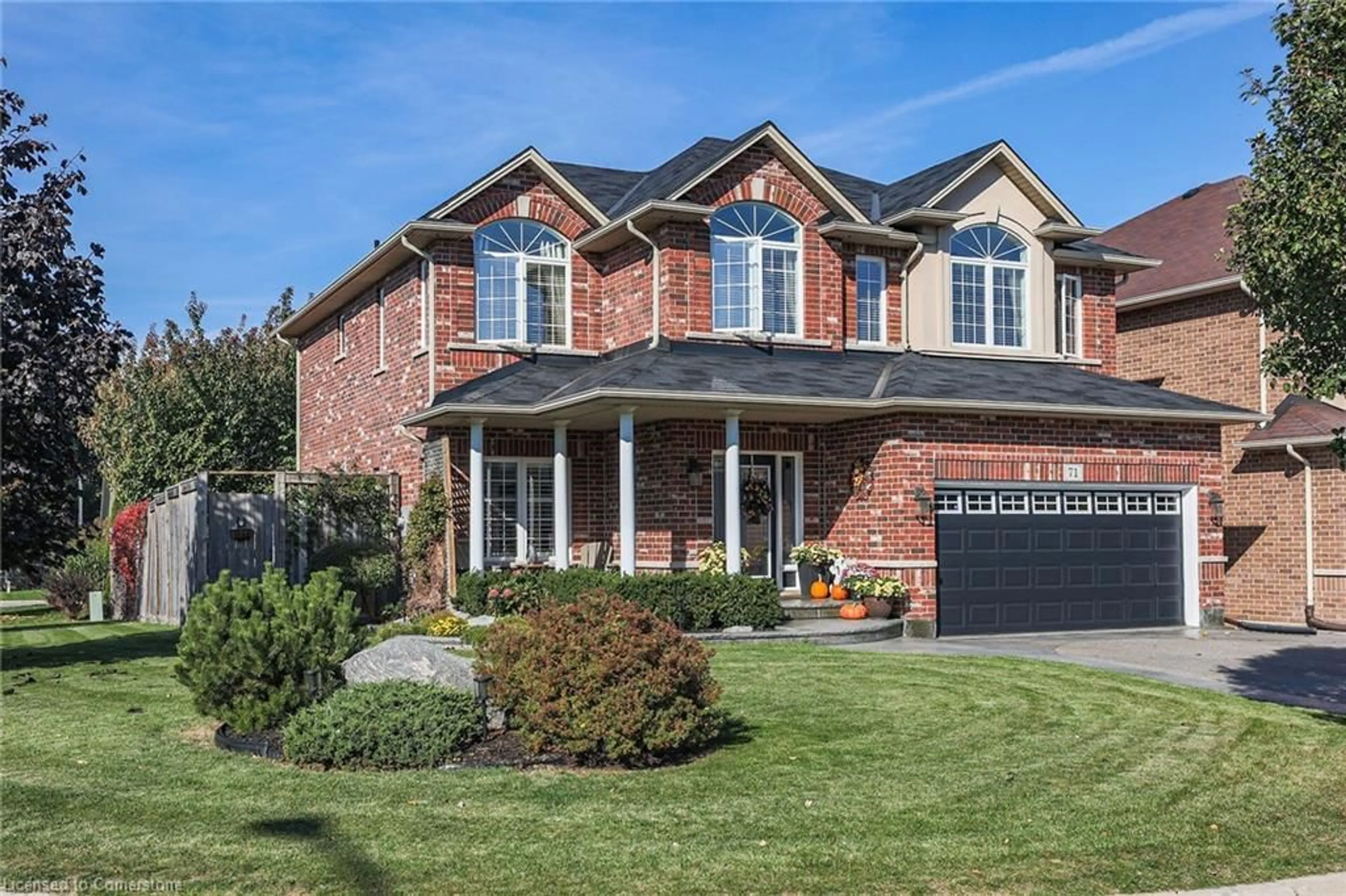 Home with brick exterior material, street for 71 Peach Tree Lane, Grimsby Ontario L3M 0C1
