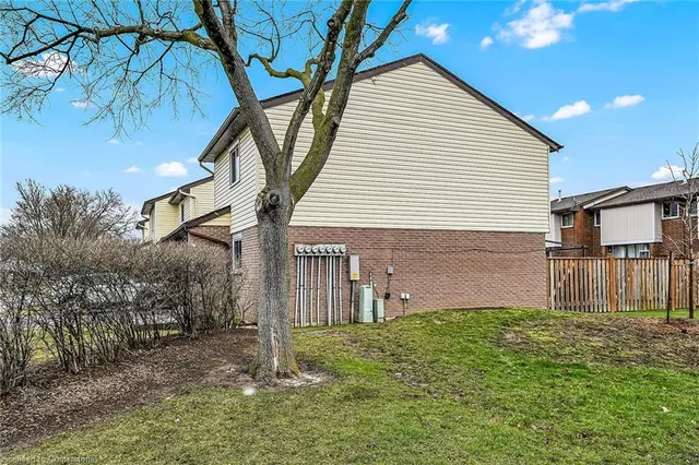 Additional property image - 45 Queenslea Dr Unit 63