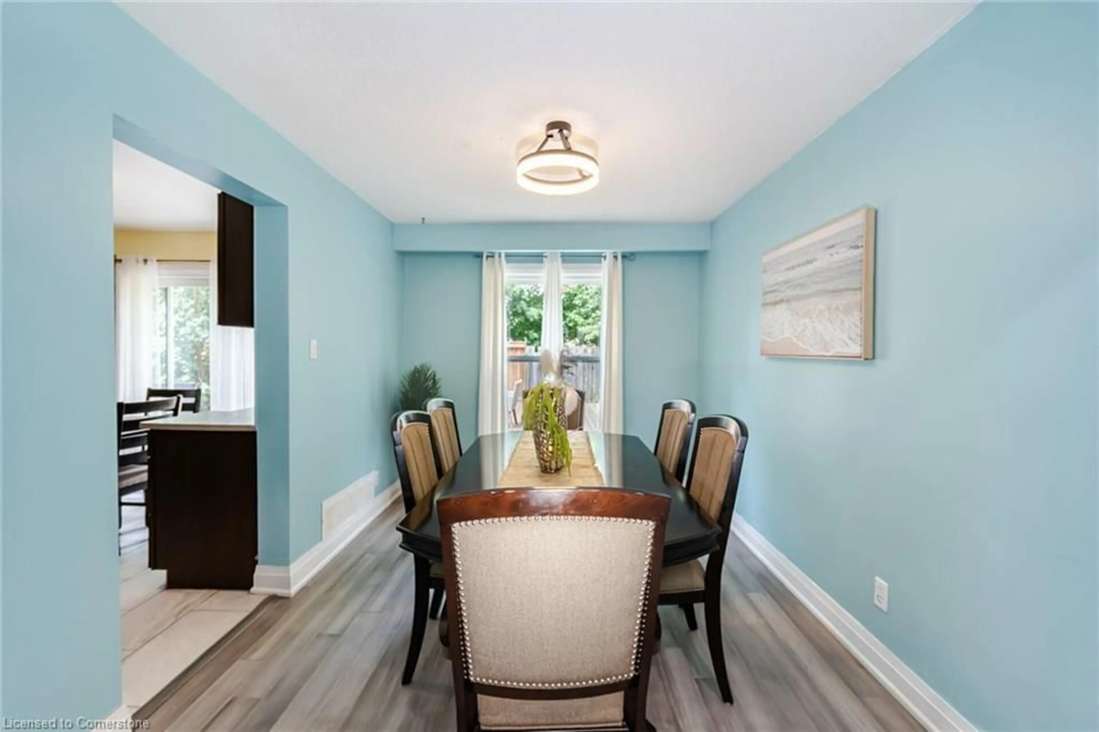 Dining room, wood/laminate floor for 128 Fanshawe Dr, Brampton Ontario L6Z 1B1