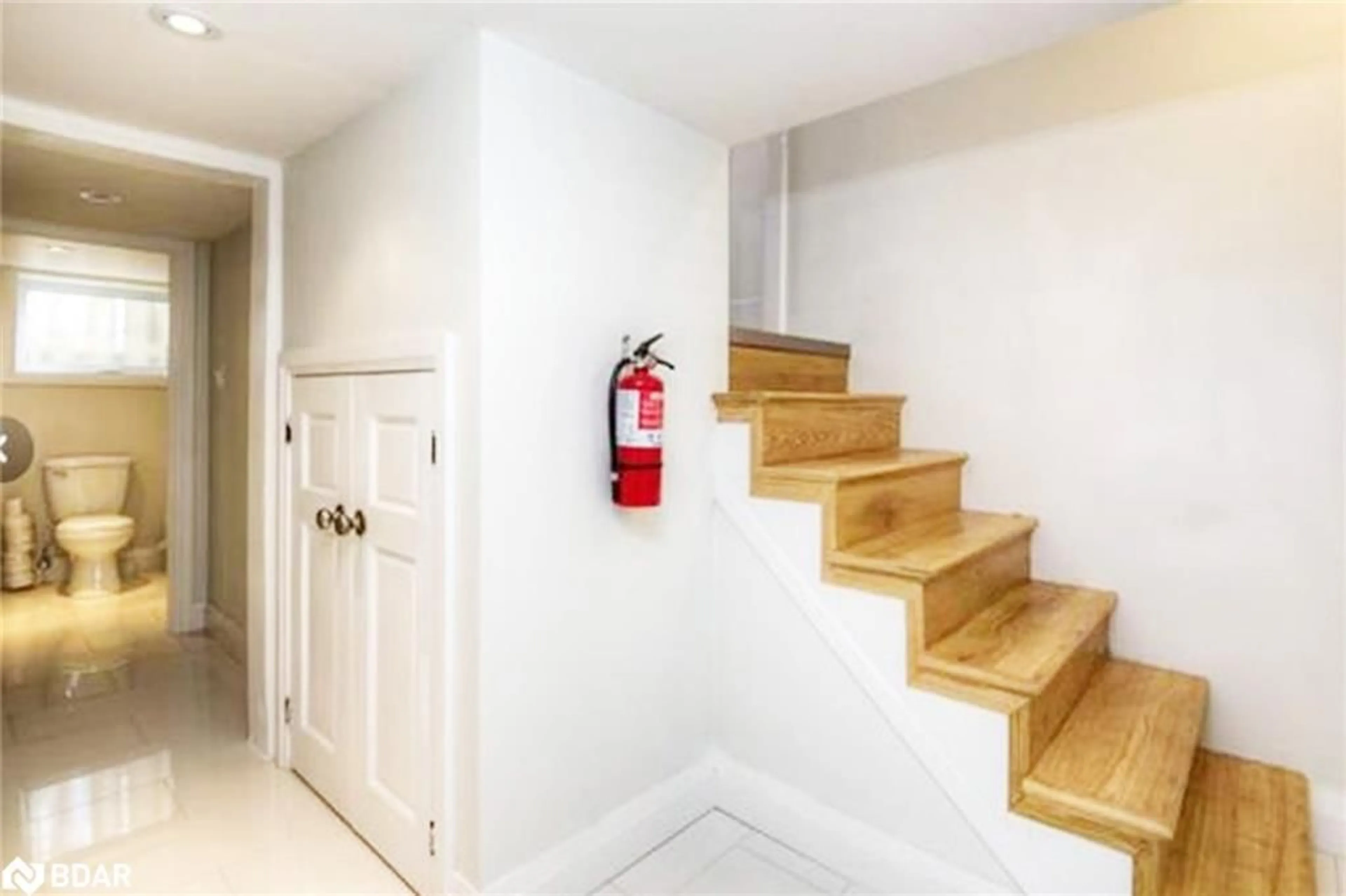 Unknown for 59 Laurel St, Waterloo Ontario N2J 2H3