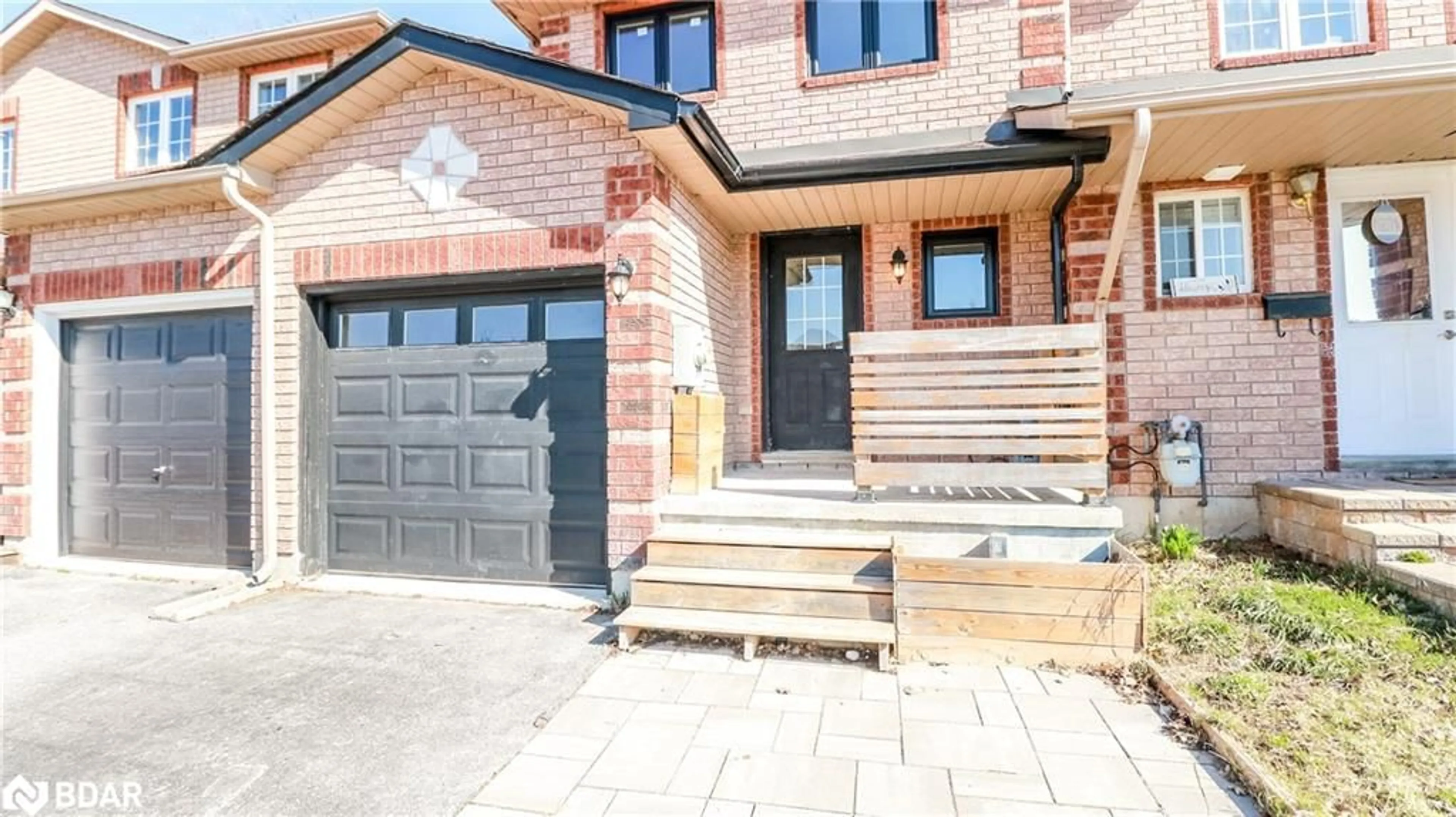 Home with brick exterior material, street for 358 Dunsmore Lane, Barrie Ontario L4M 7B2