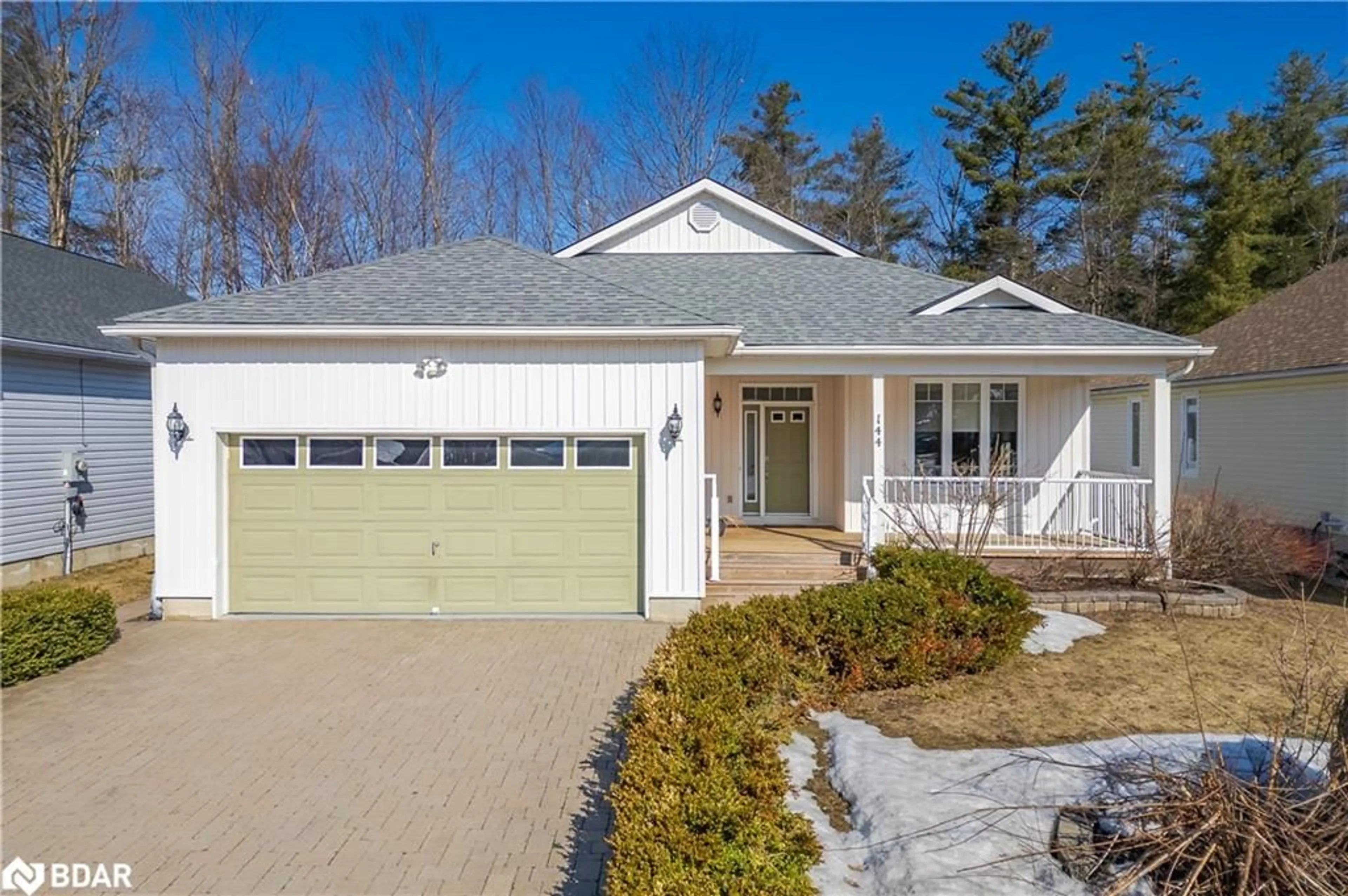 Home with vinyl exterior material, street for 144 Hedgewood Lane, Gravenhurst Ontario P1P 1Z4