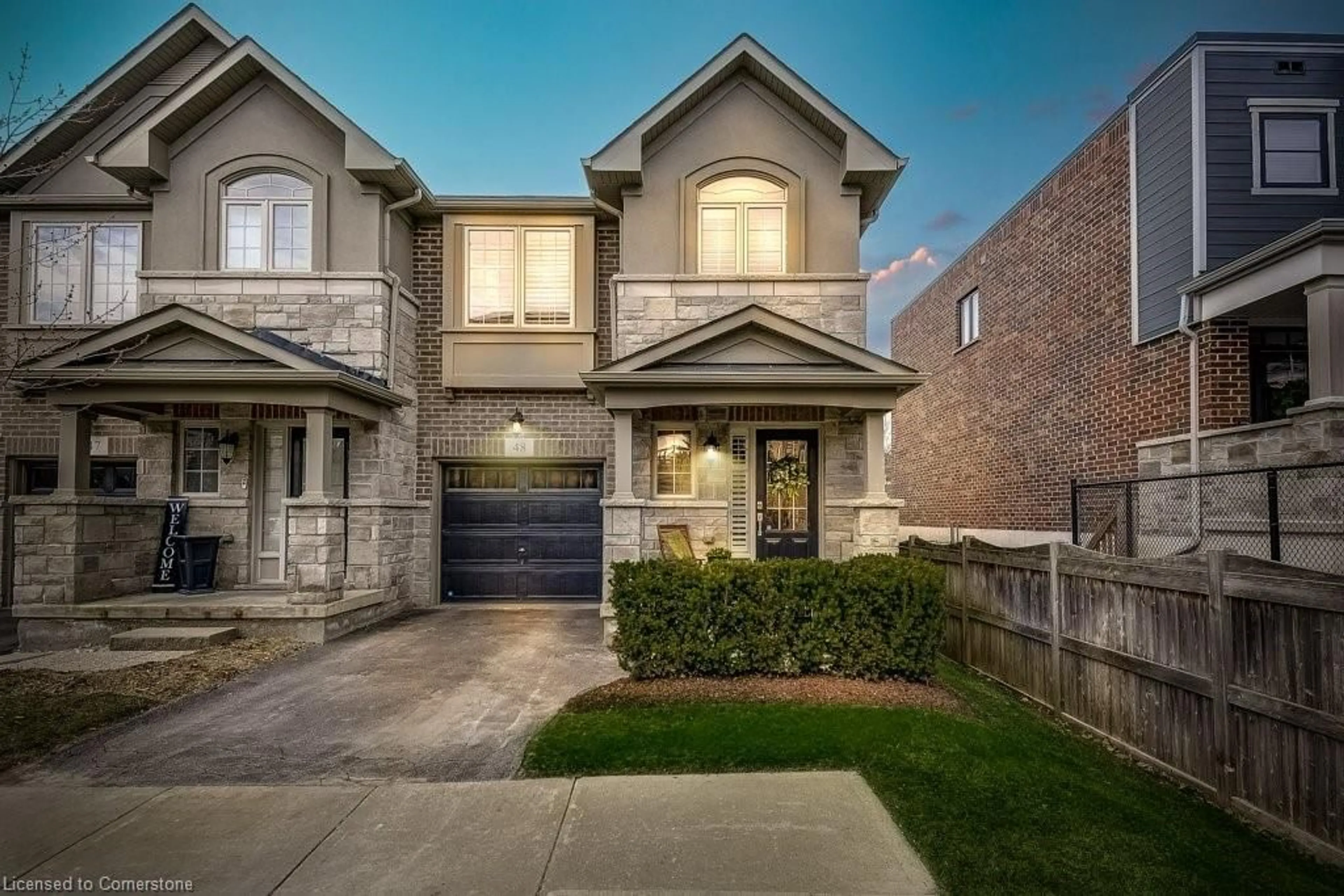 Home with brick exterior material, street for 215 Dundas St #48, Waterdown Ontario L8B 0X1