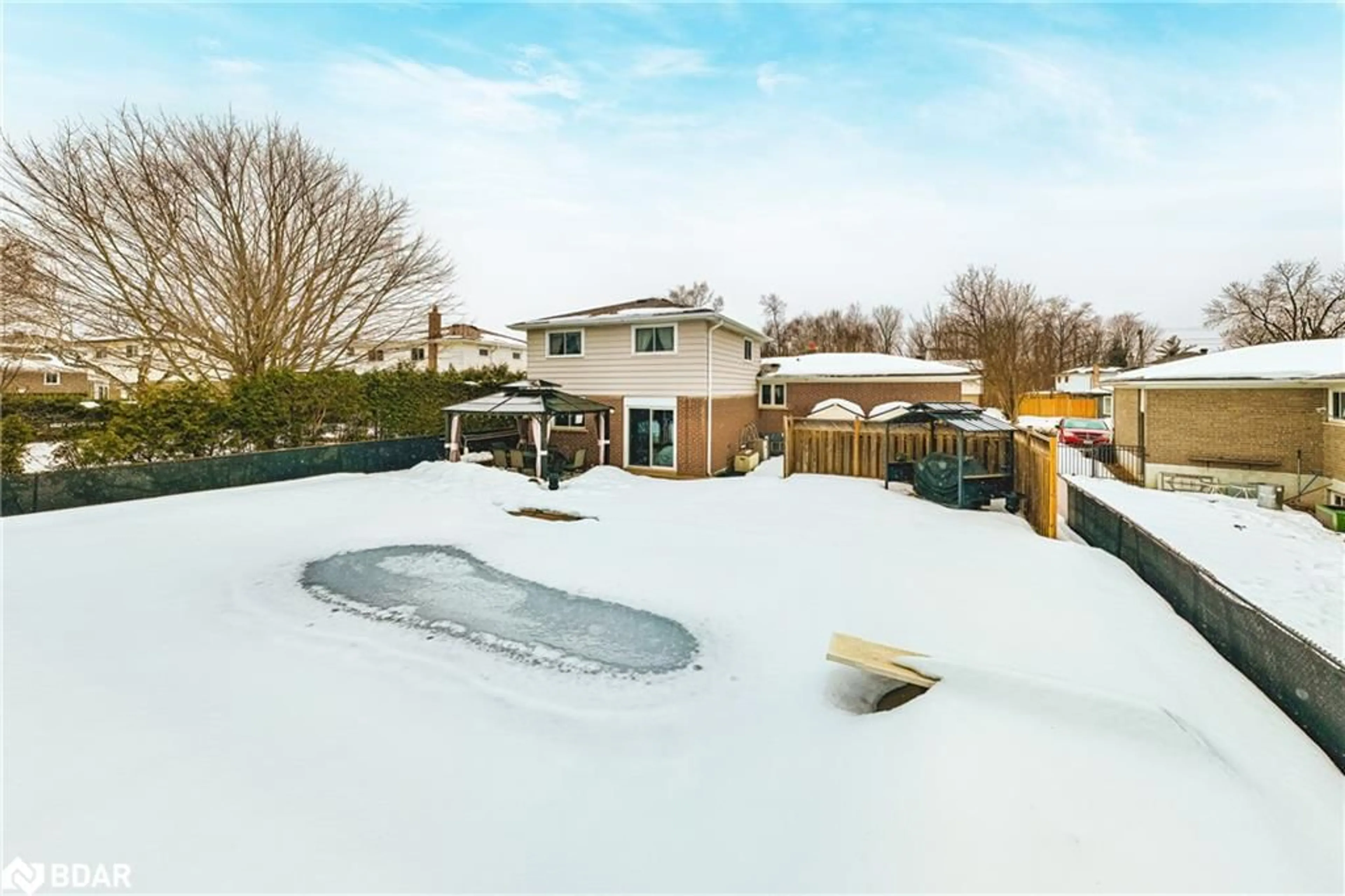 A pic from outside/outdoor area/front of a property/back of a property/a pic from drone, unknown for 97 Rexway Dr, Halton Hills Ontario L7G 1R3