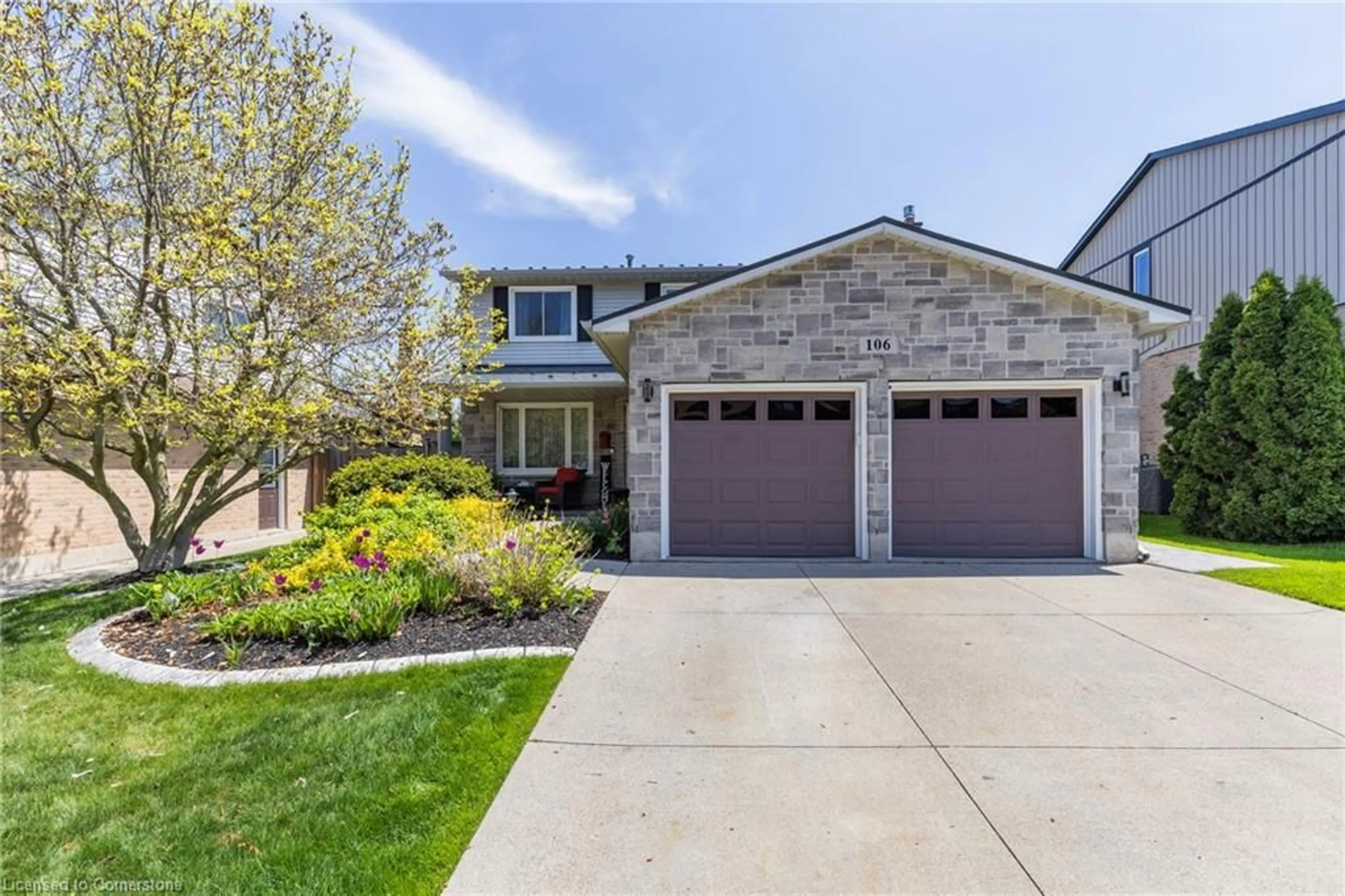 Home with brick exterior material, street for 106 Maple Dr, Stoney Creek Ontario L8G 4S4