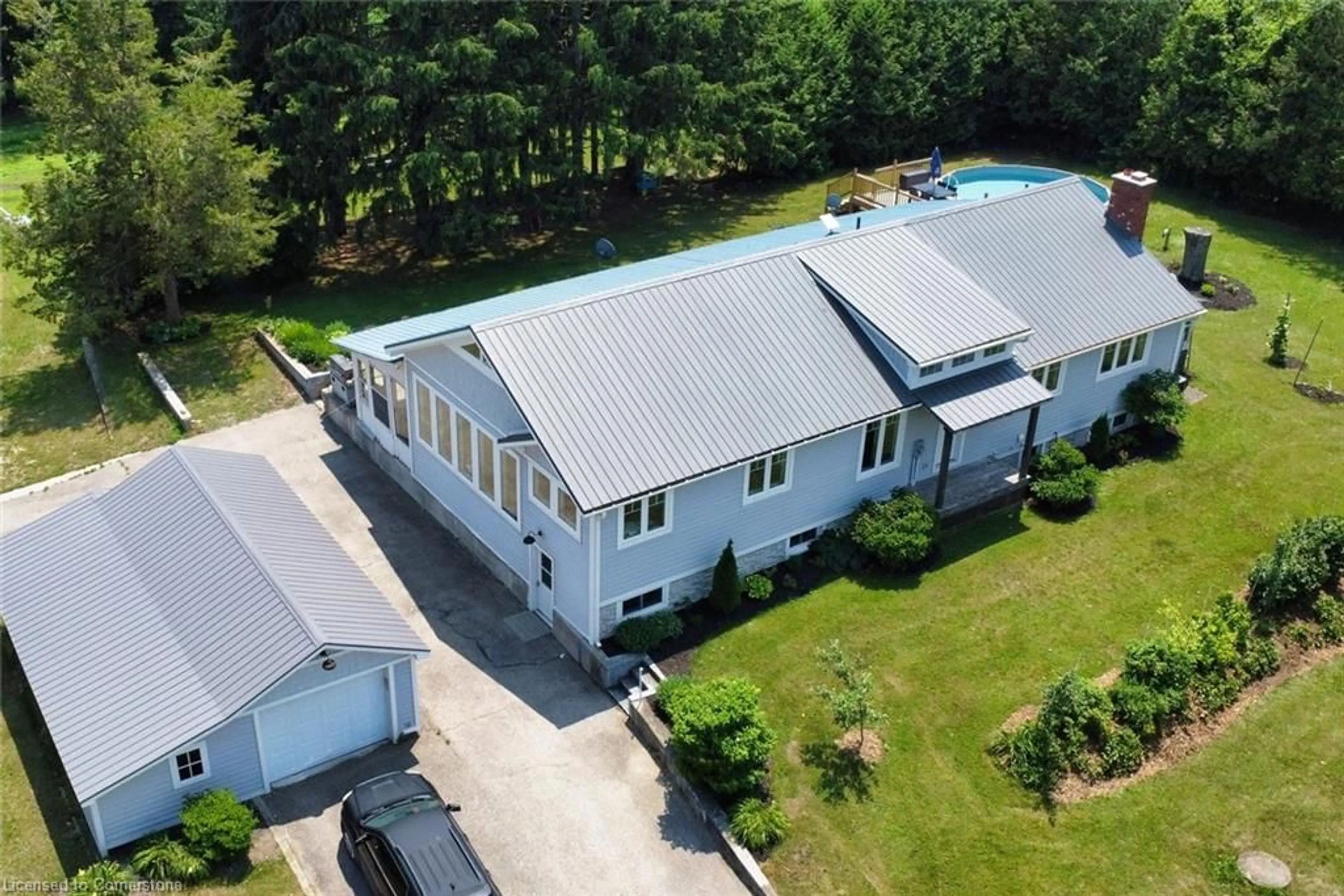 A pic from outside/outdoor area/front of a property/back of a property/a pic from drone, building for 268 Highway 24, St. Williams Ontario N0E 1P0