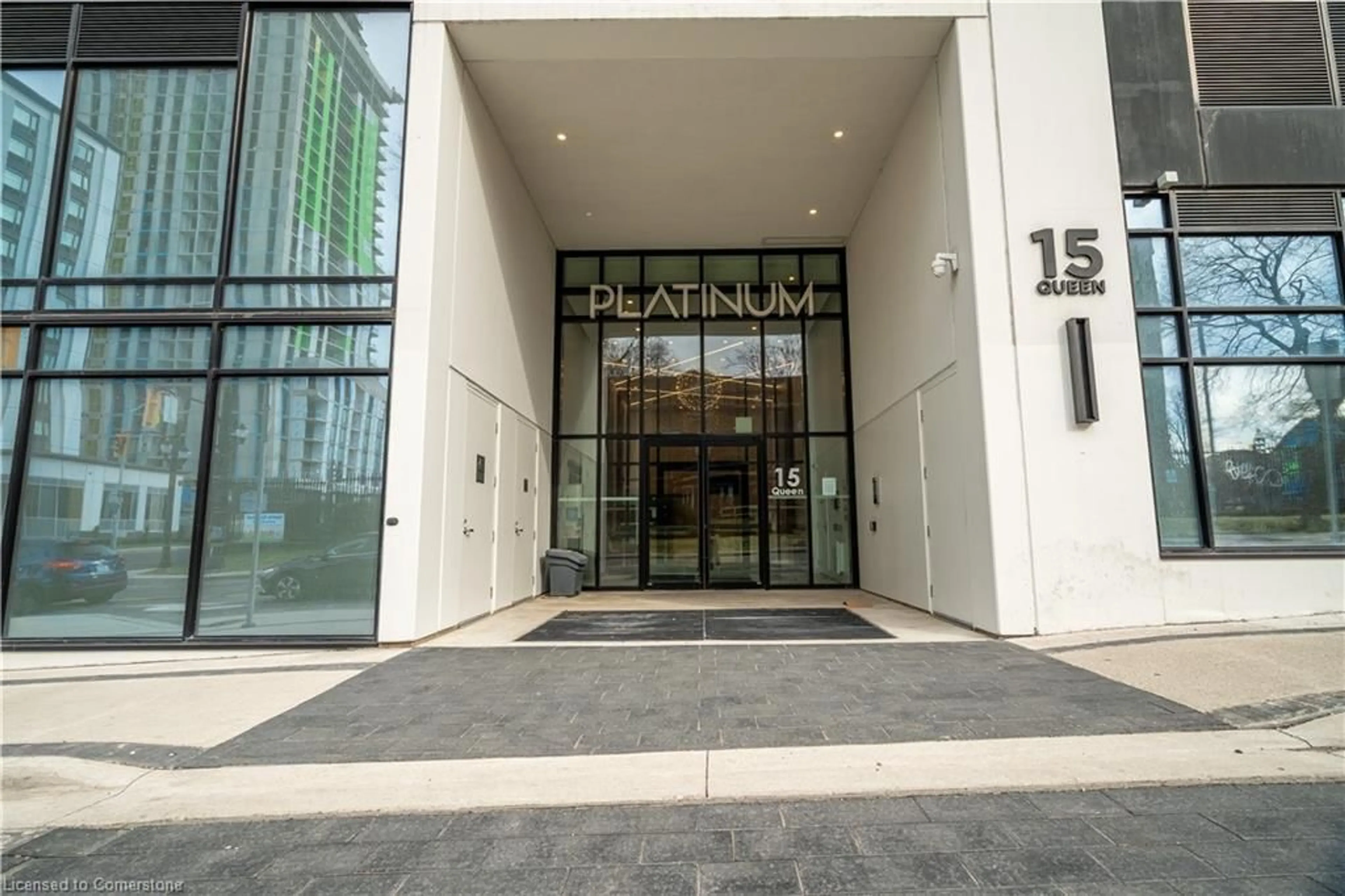Indoor foyer for 15 Queen St #1208, Hamilton Ontario L8P 0C6