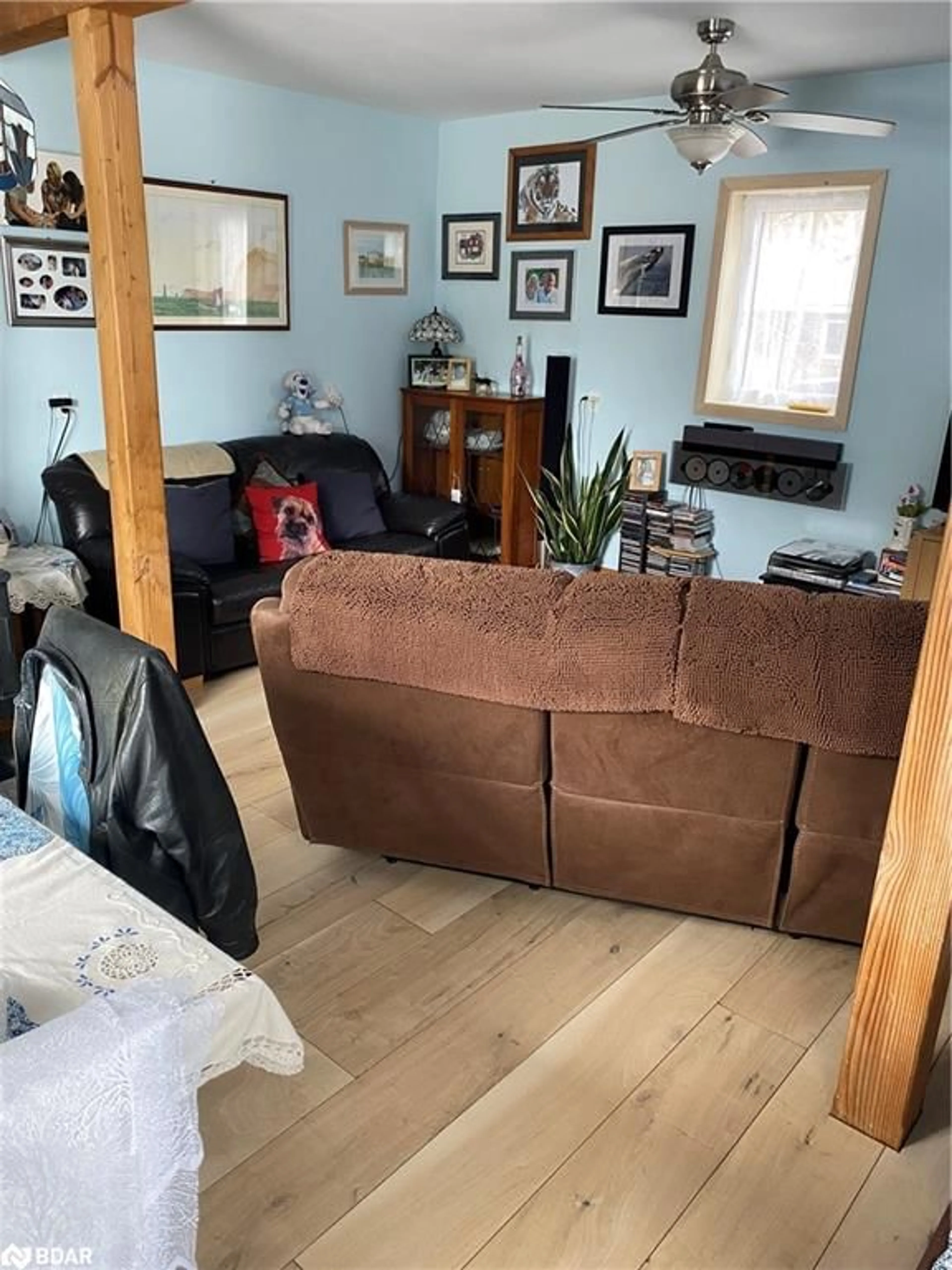 Living room with furniture, unknown for 181 Dill St, Bracebridge Ontario P1L 1E6