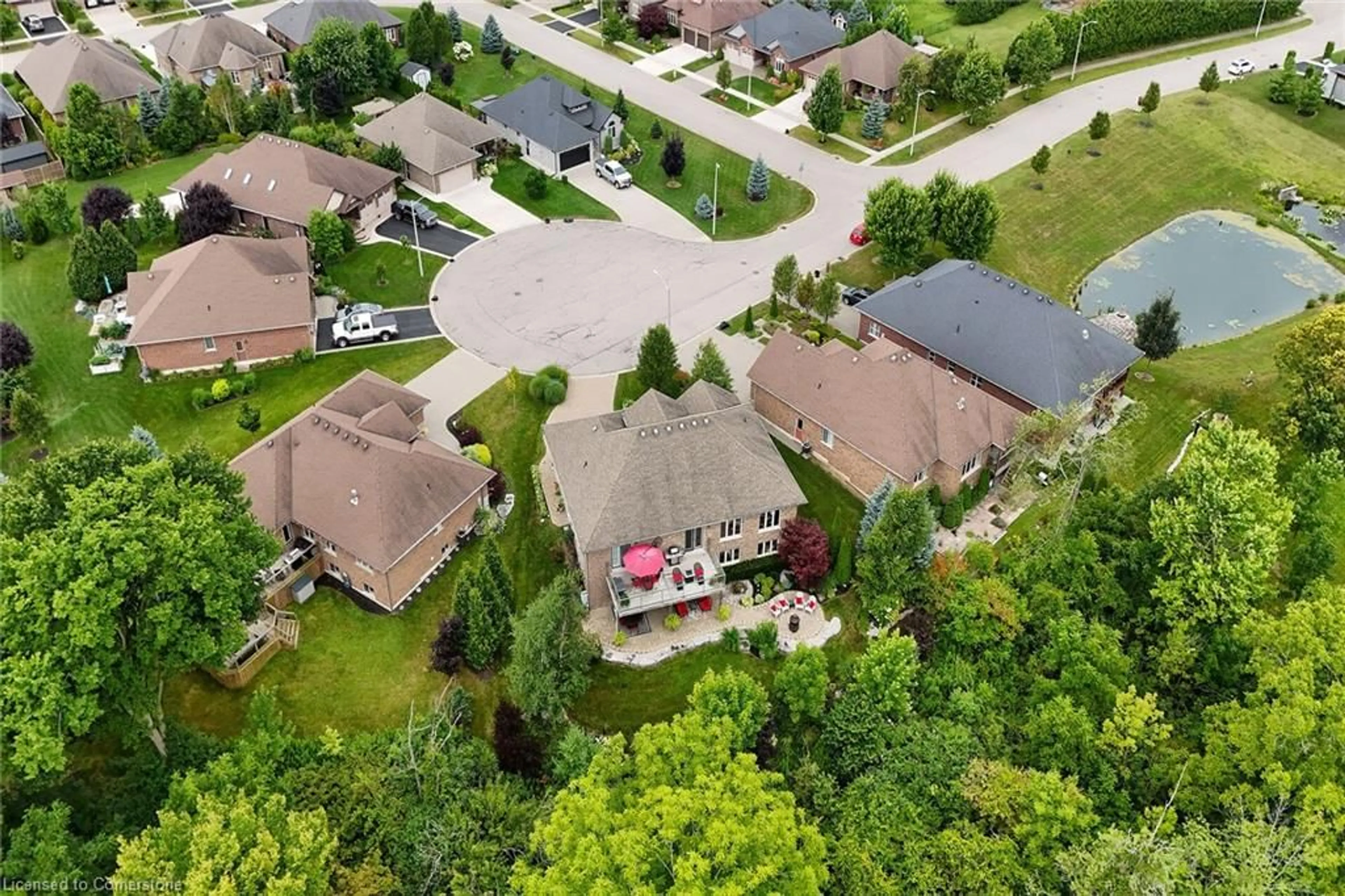 A pic from outside/outdoor area/front of a property/back of a property/a pic from drone, street for 100 Magnolia Dr, Port Dover Ontario N0A 1N6