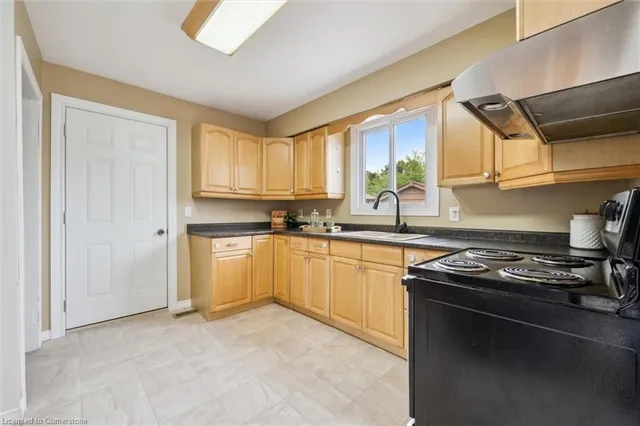 Additional property image - 90 Arrowhead Cres