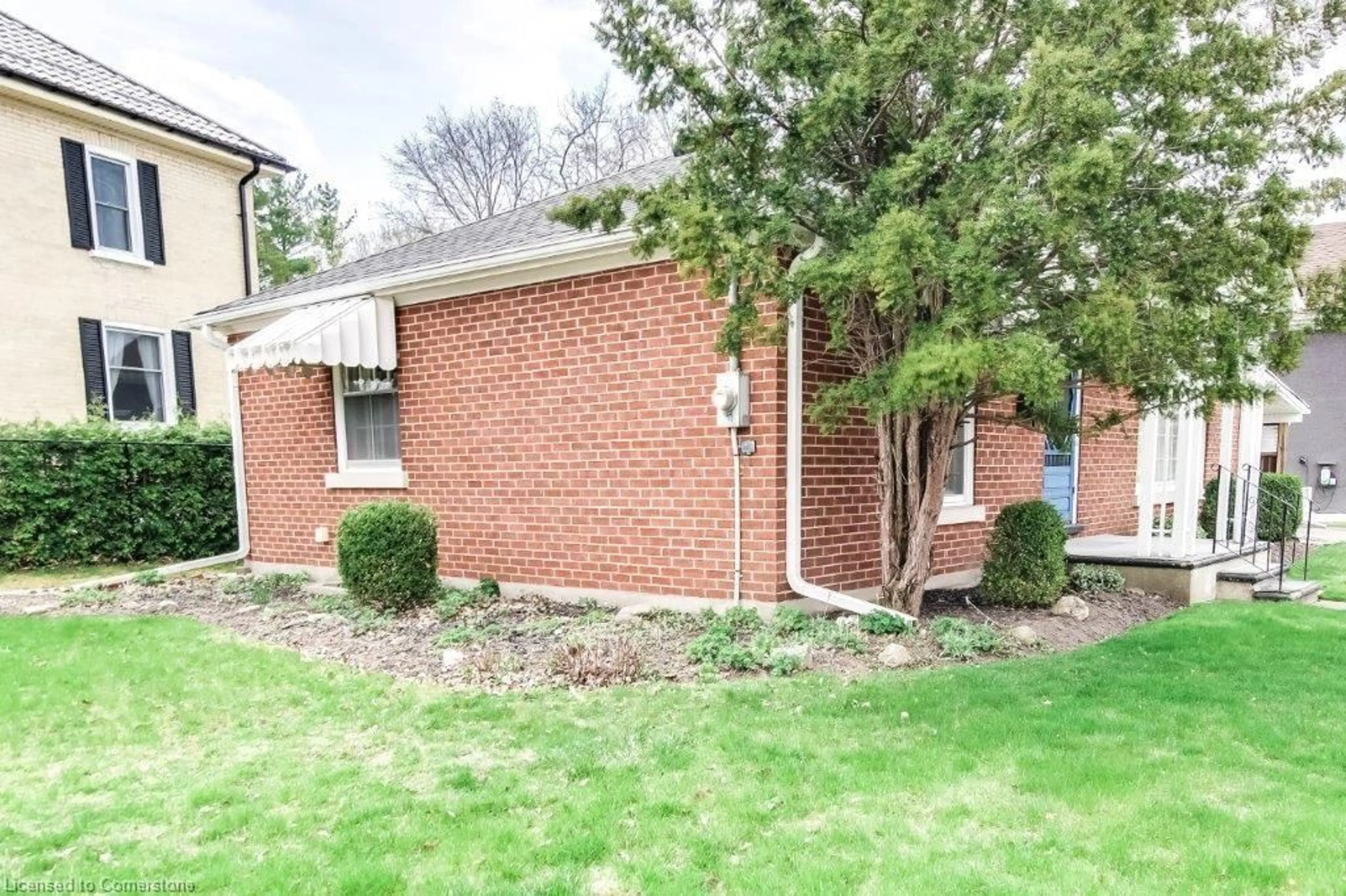 Home with brick exterior material, street for 419 Dover St, Cambridge Ontario N3H 1L9