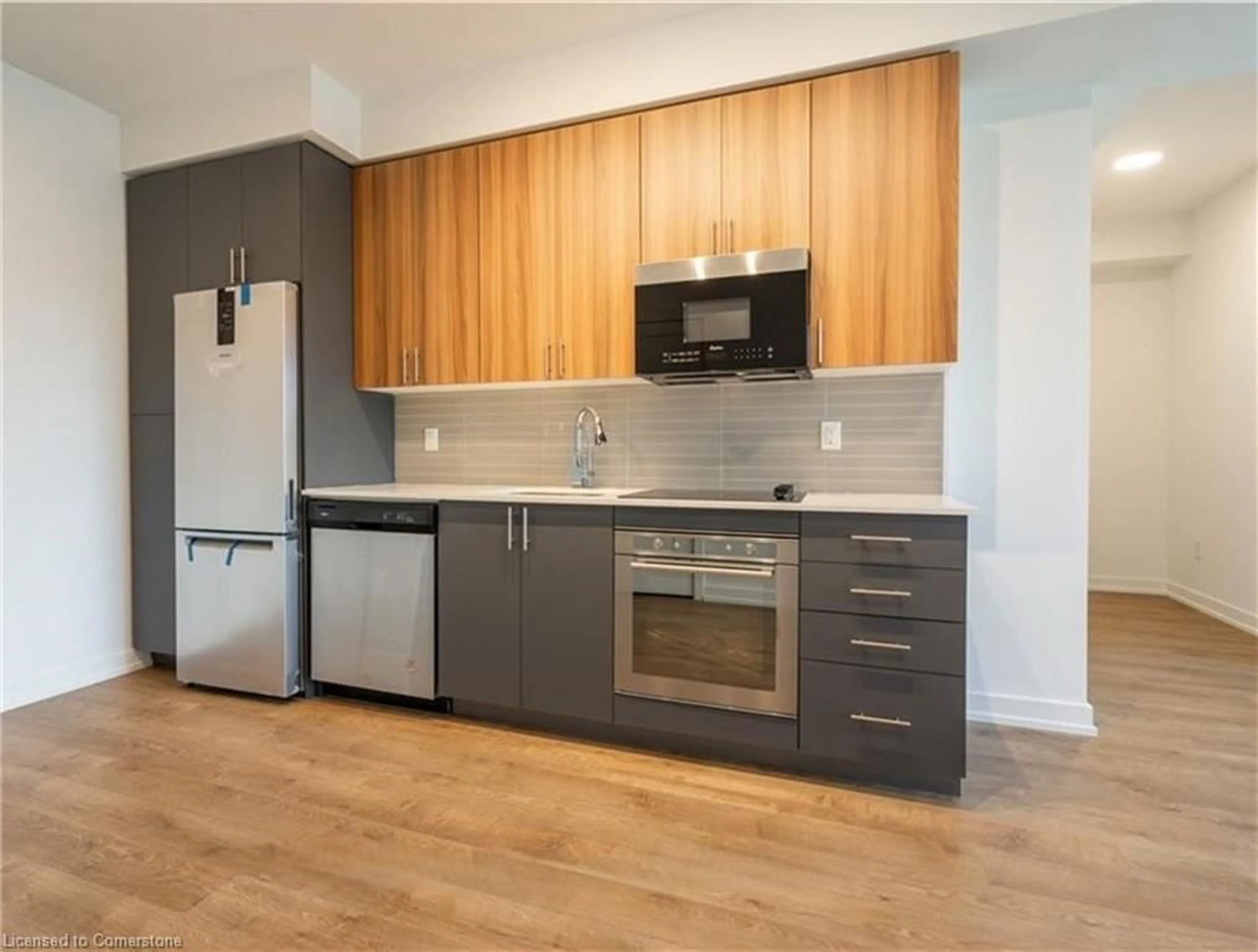 Standard kitchen, wood/laminate floor for 415 Main St #301, Hamilton Ontario L8P 1K5