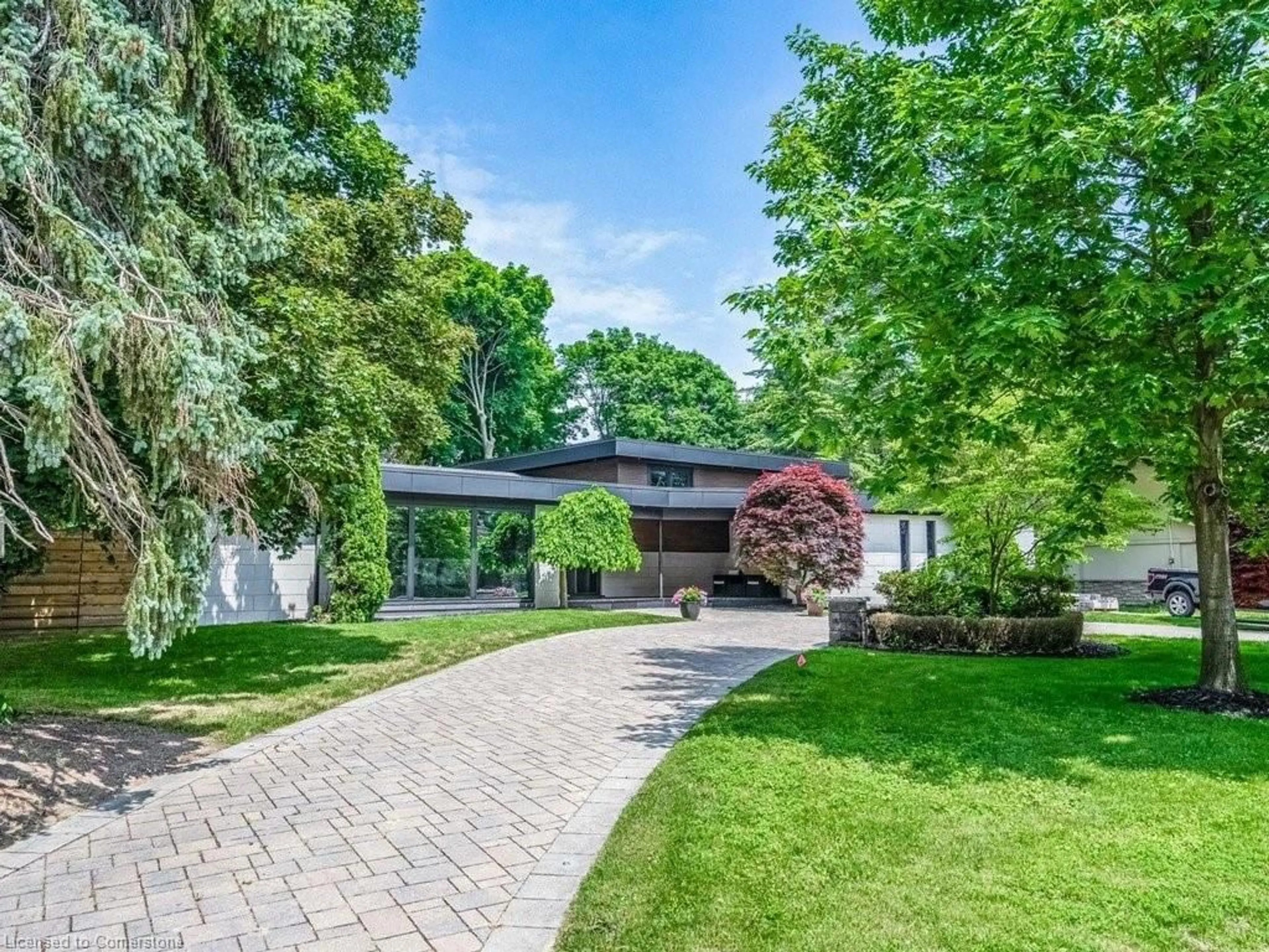 Unknown for 621 Sir Richard's Rd, Mississauga Ontario L5C 1A3