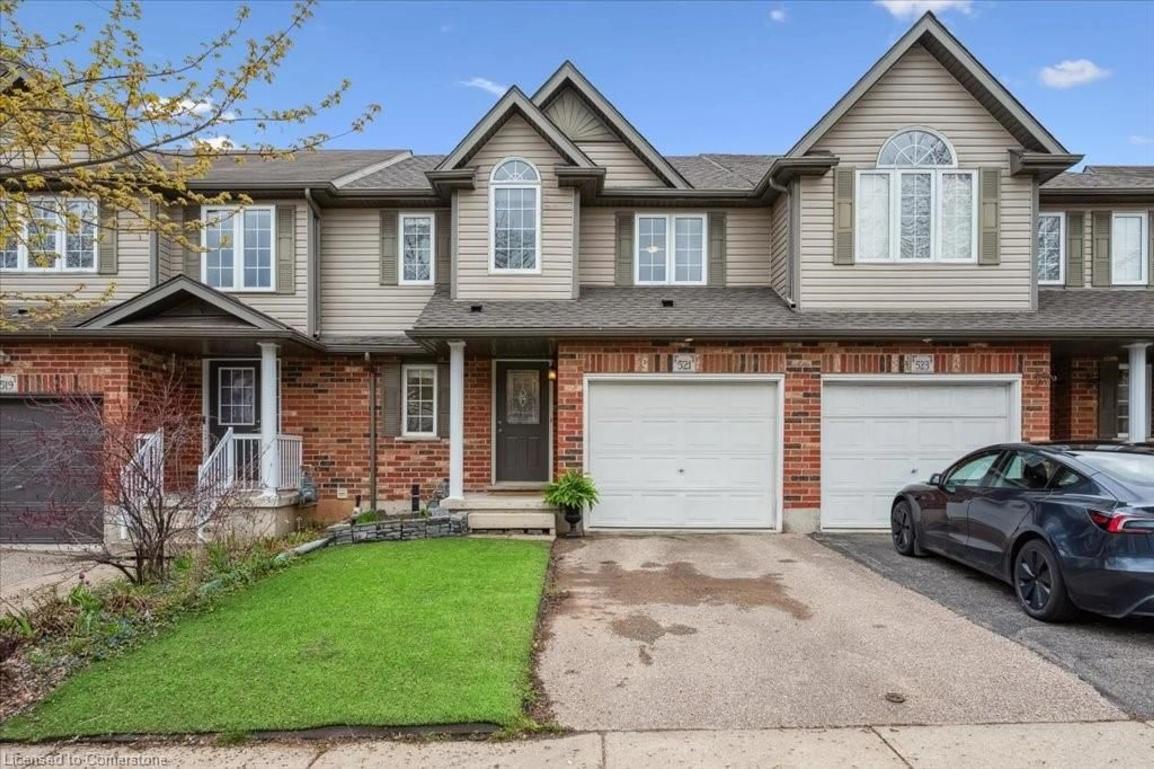 Home with brick exterior material, street for 521 Virginia Creeper St, Waterloo Ontario N2V 2W3