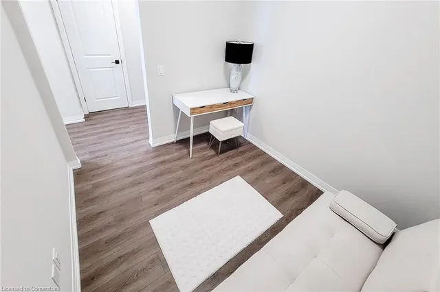 Additional image 6 of 120 Springvalley Cres Unit 107