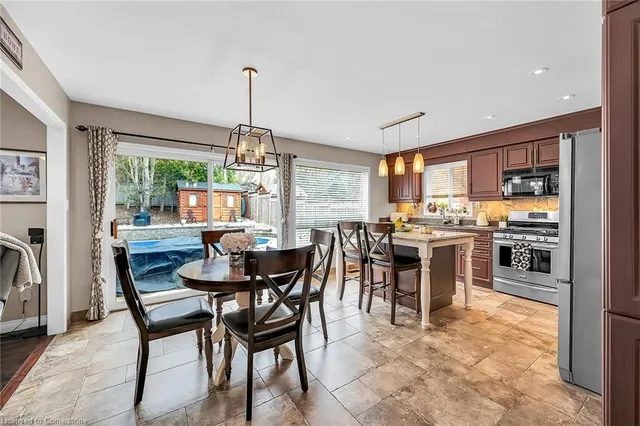 Additional property image - 15 Anderson Crt