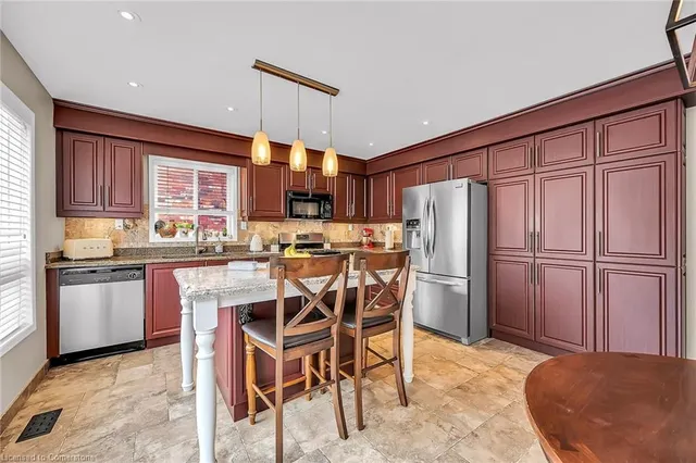 Additional property image - 15 Anderson Crt