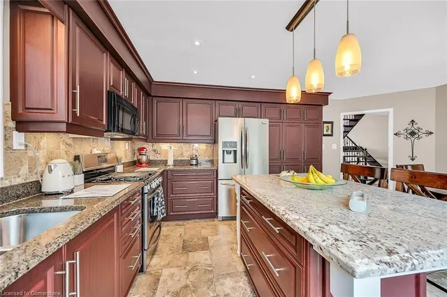 Additional property image - 15 Anderson Crt