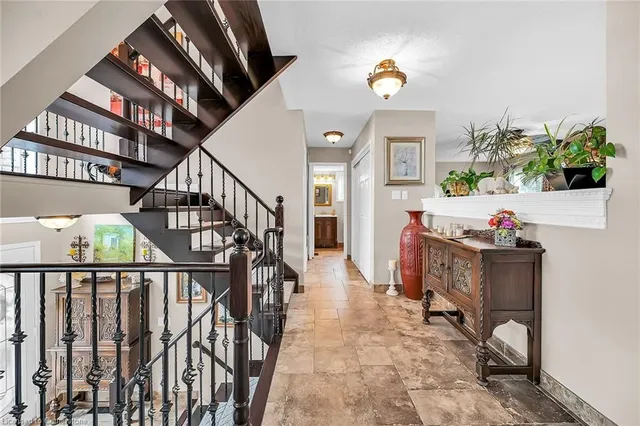 Additional property image - 15 Anderson Crt
