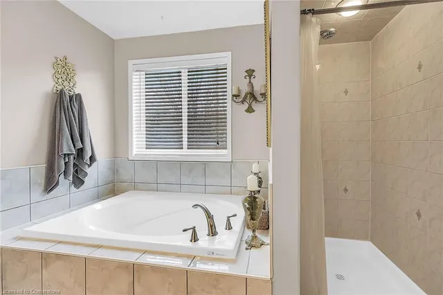 Additional property image - 15 Anderson Crt