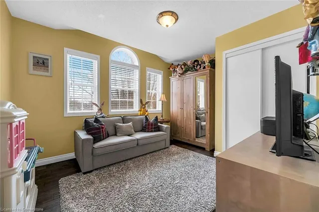 Additional property image - 15 Anderson Crt