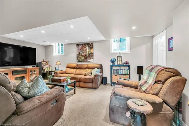 Additional property image - 15 Anderson Crt