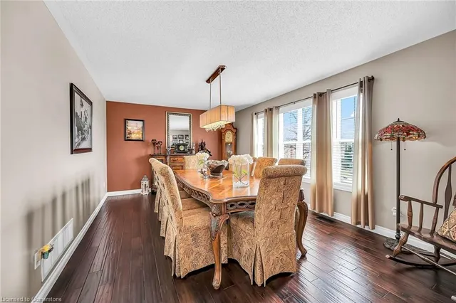 Additional property image - 15 Anderson Crt