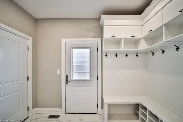 Additional property image - 6121 Guelph Line