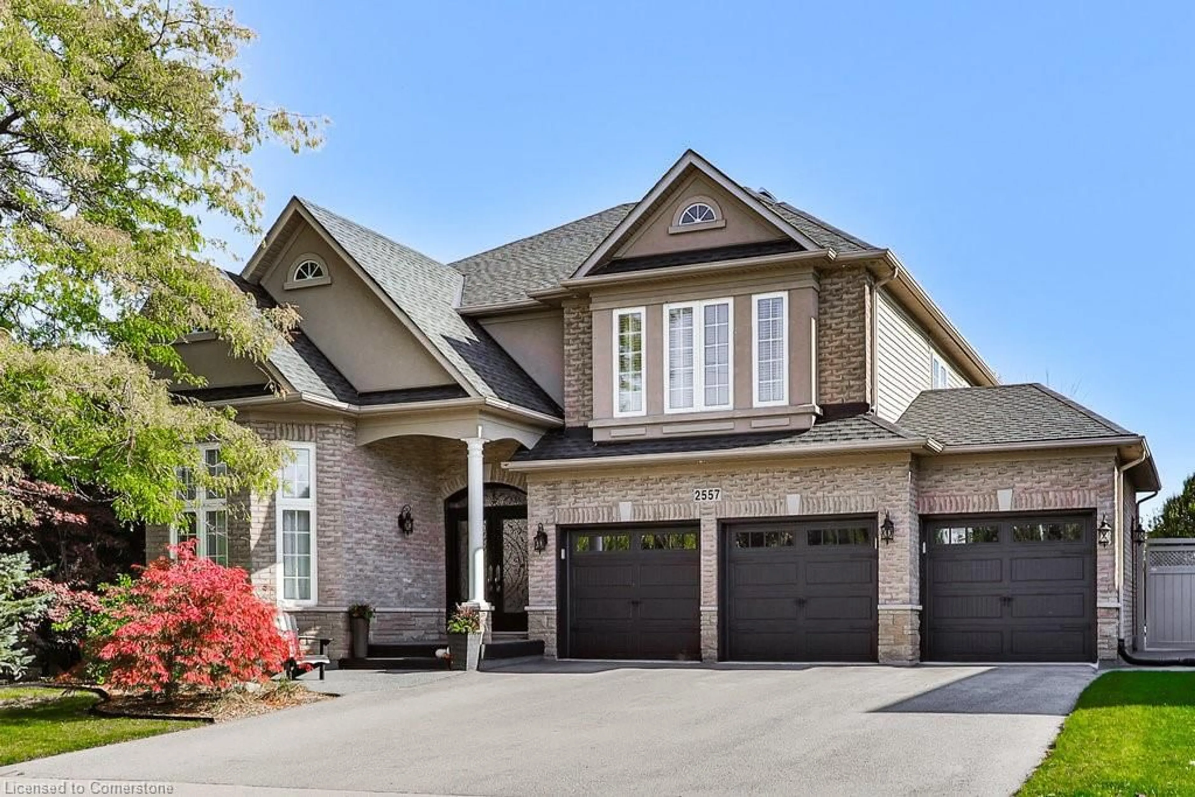 Home with brick exterior material, street for 2557 Armour Cres, Burlington Ontario L7M 4T4
