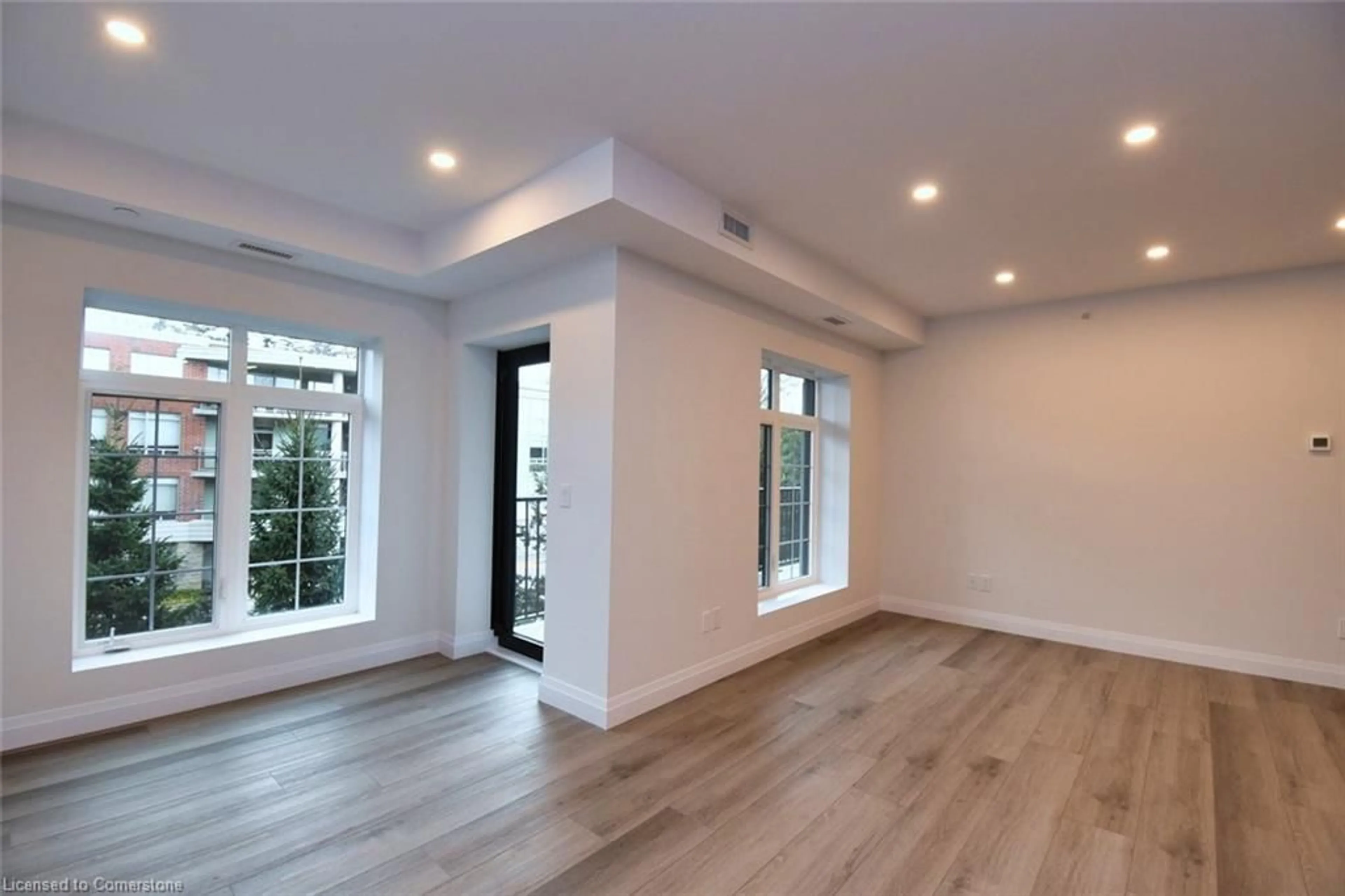 A pic of a room for 153 Wilson St #306, Ancaster Ontario L9G 1N4