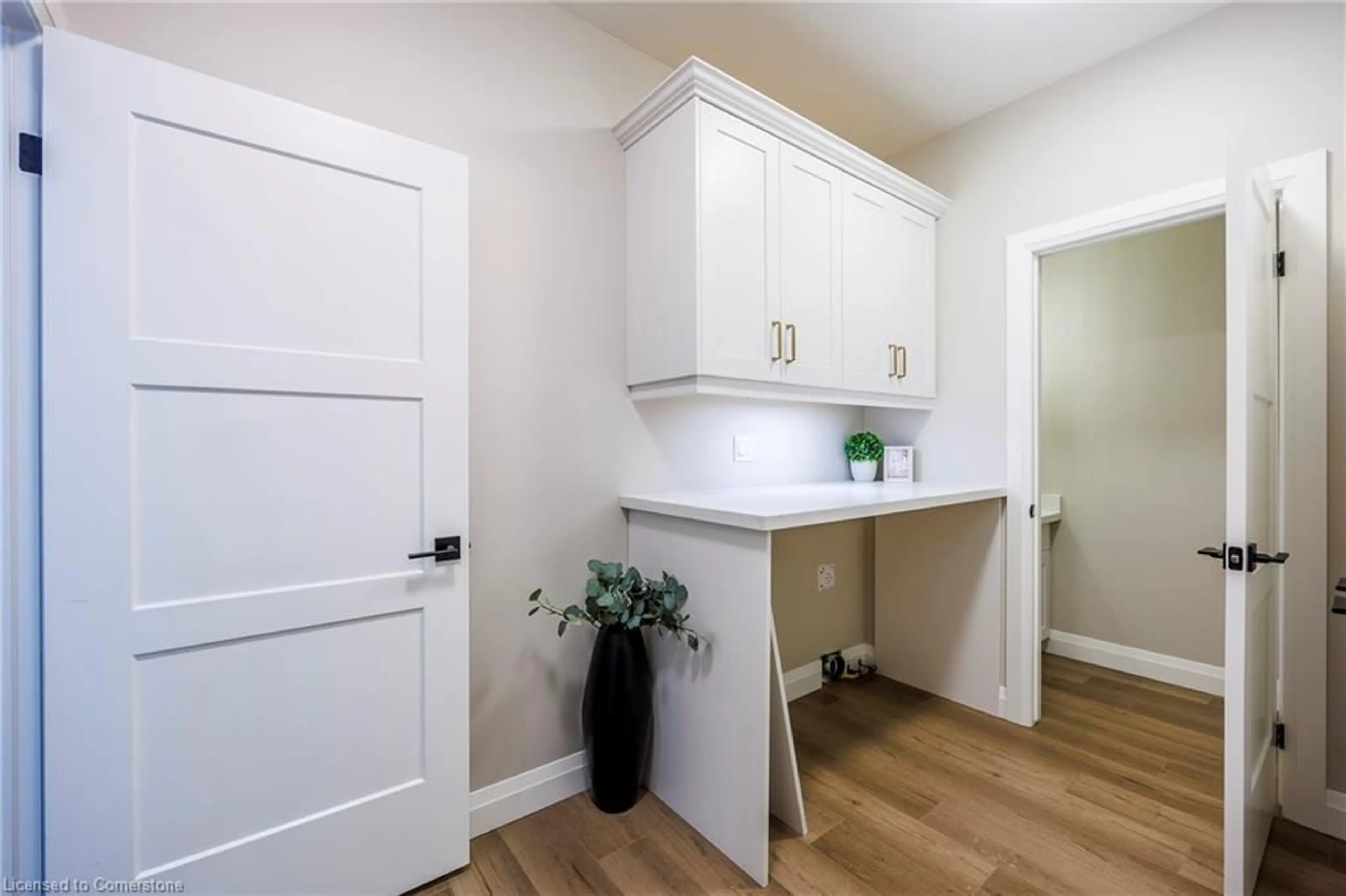 Laundry room for 219 Lafayette St, Jarvis Ontario N0A 1J0