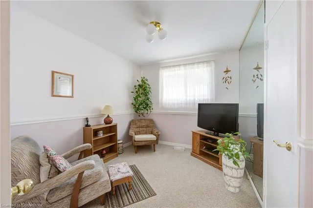 Additional property image - 53 Kingswood Dr