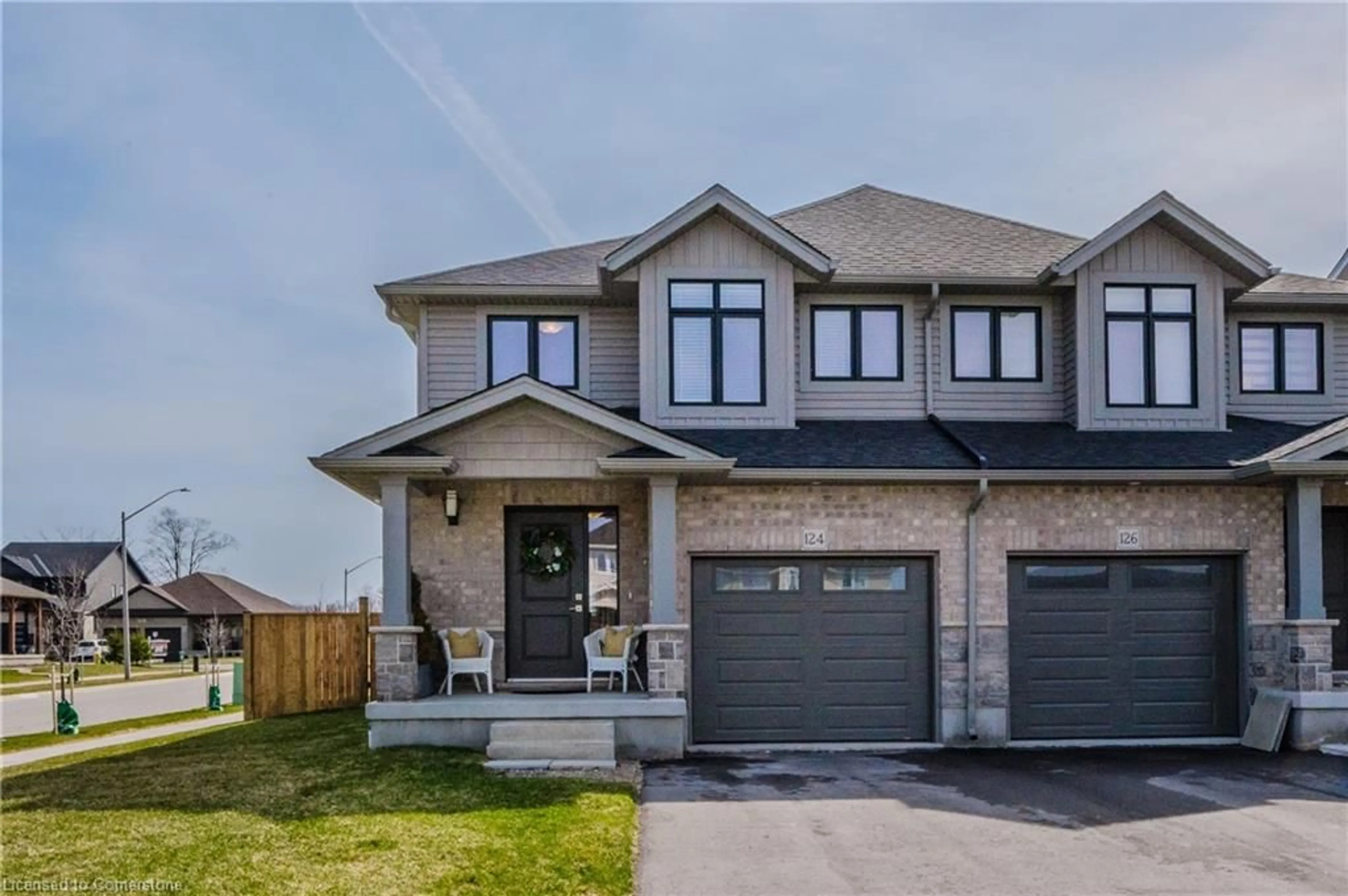Home with brick exterior material, street for 124 Woodberry Cres, Elmira Ontario N3B 0E3