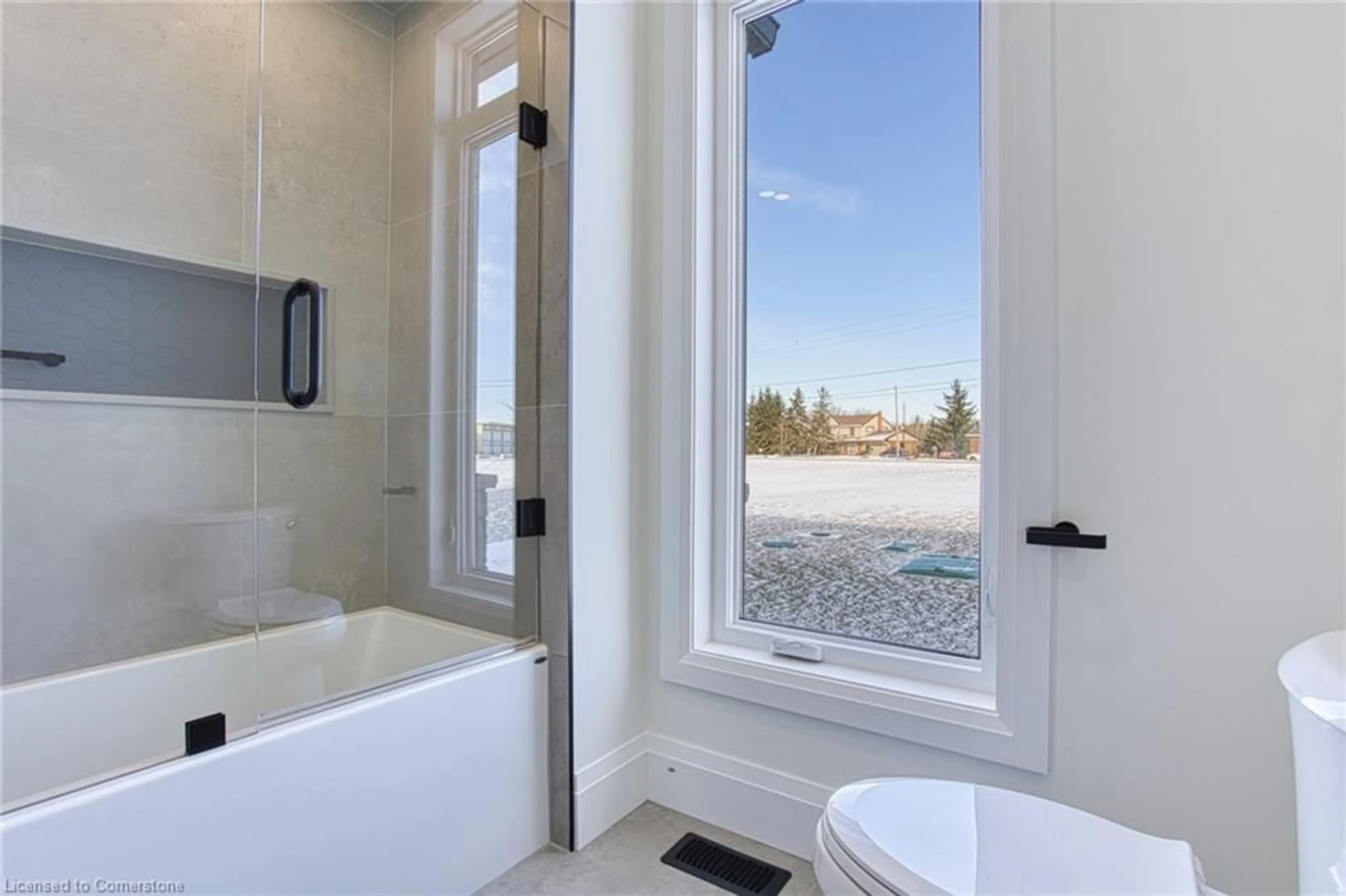 Contemporary bathroom, ceramic/tile floor for 9392 Silver St, Caistor Centre Ontario L0R 1E0
