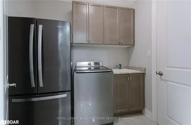 Additional image 15 of 42 Ferdinand Dr