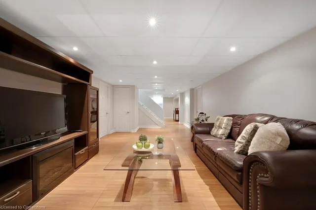 Additional property image - 120 Kilroot Pl