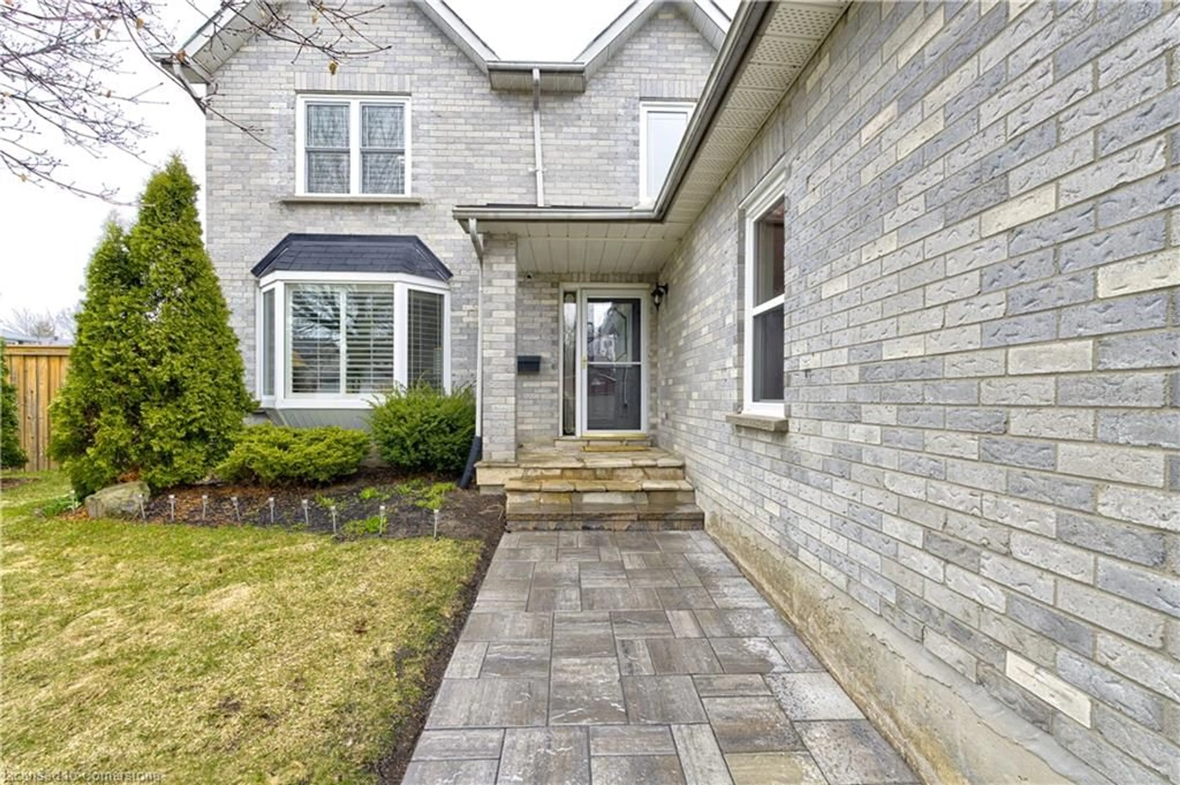 Home with brick exterior material, street for 3263 Mead Cres, Burlington Ontario L7M 3N2