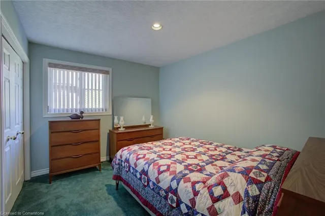 Additional property image - 868 Fairway Cres