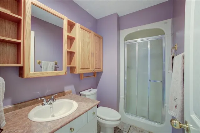 Additional property image - 868 Fairway Cres