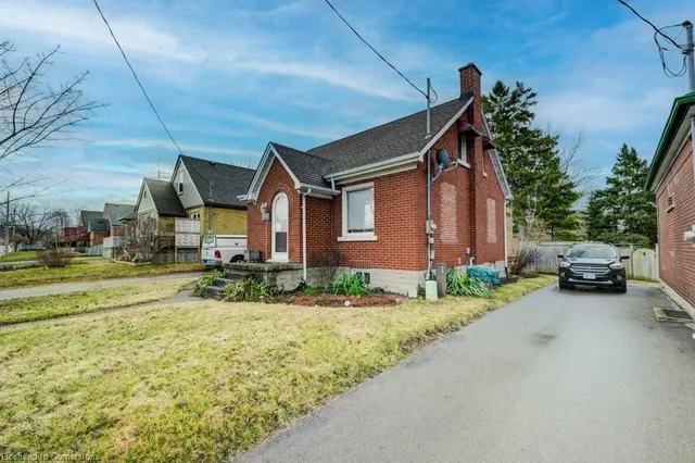 Additional property image - 135 Stirling Ave
