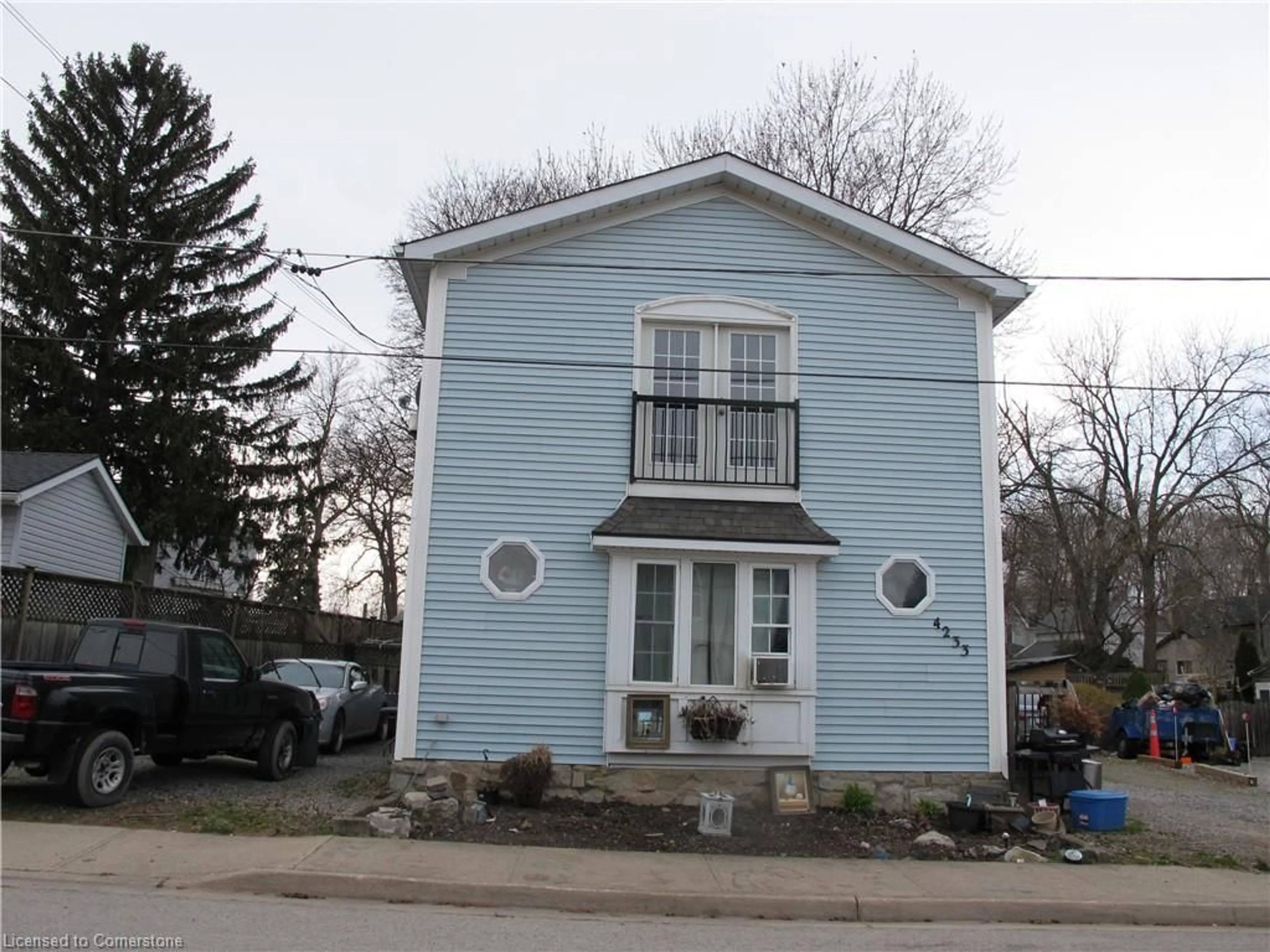 Unknown for 4233 May Ave, Niagara Falls Ontario L2E 3H9