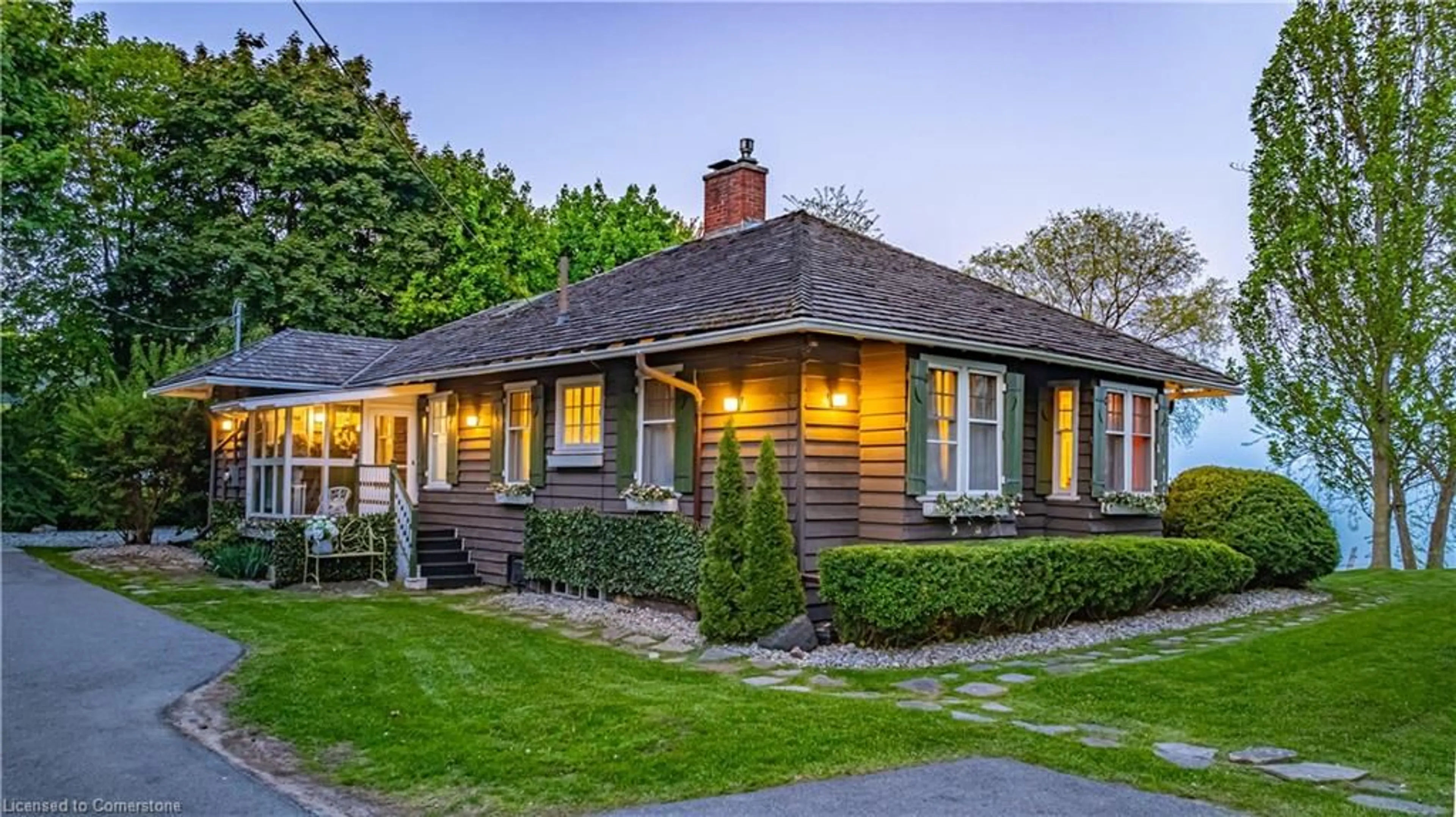 Unknown for 227 Green St, Burlington Ontario L7R 0B1