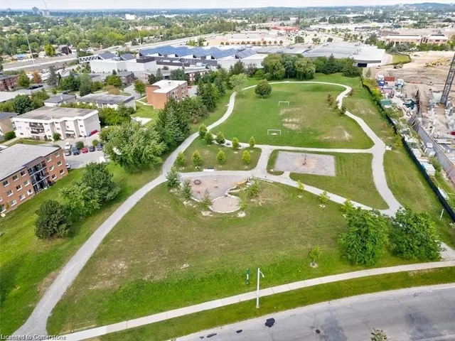 Additional property image - 60 Elmsdale Dr Unit 9