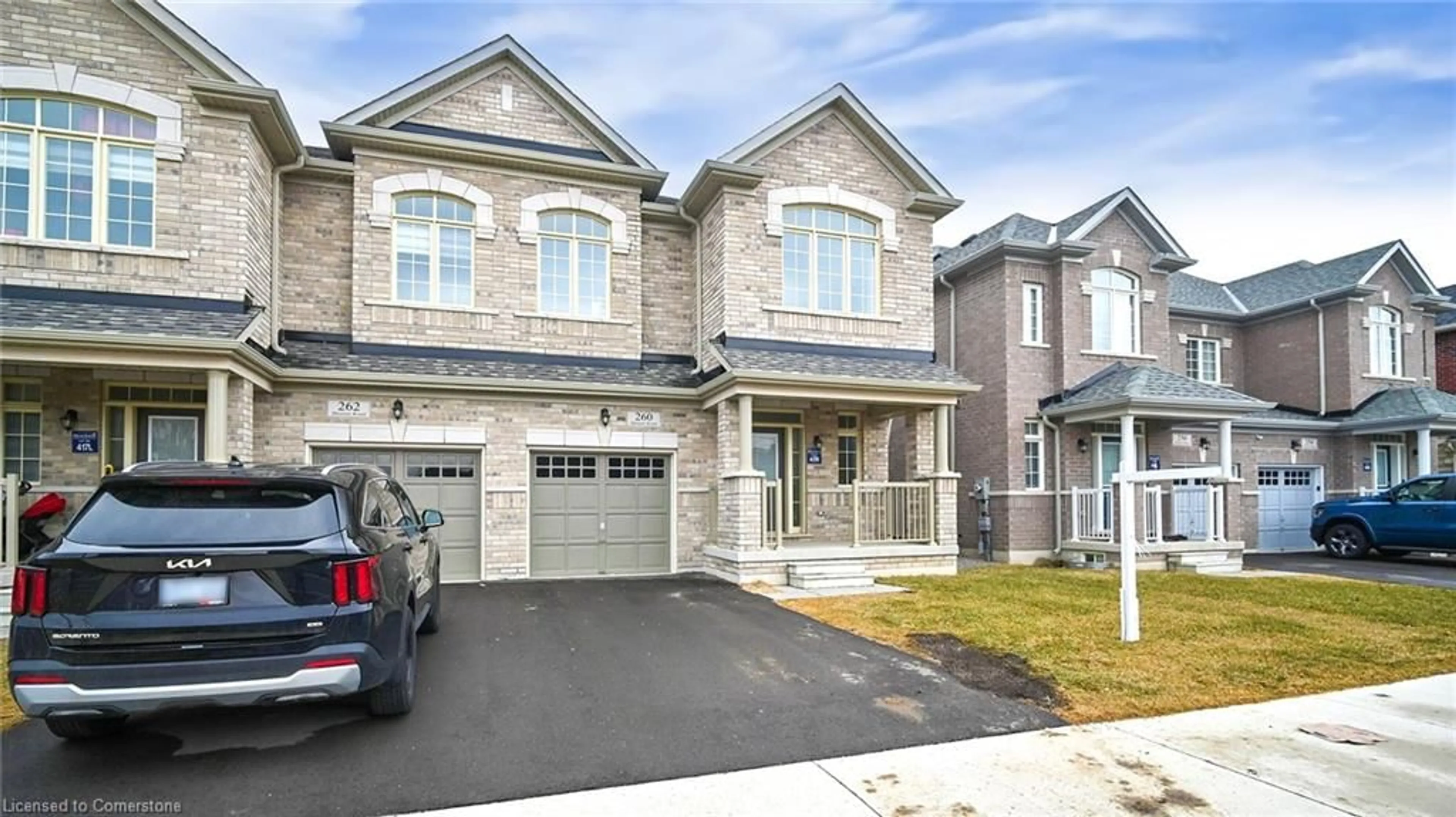 Home with brick exterior material, street for 260 Skinner Rd, Waterdown Ontario L8B 1X2