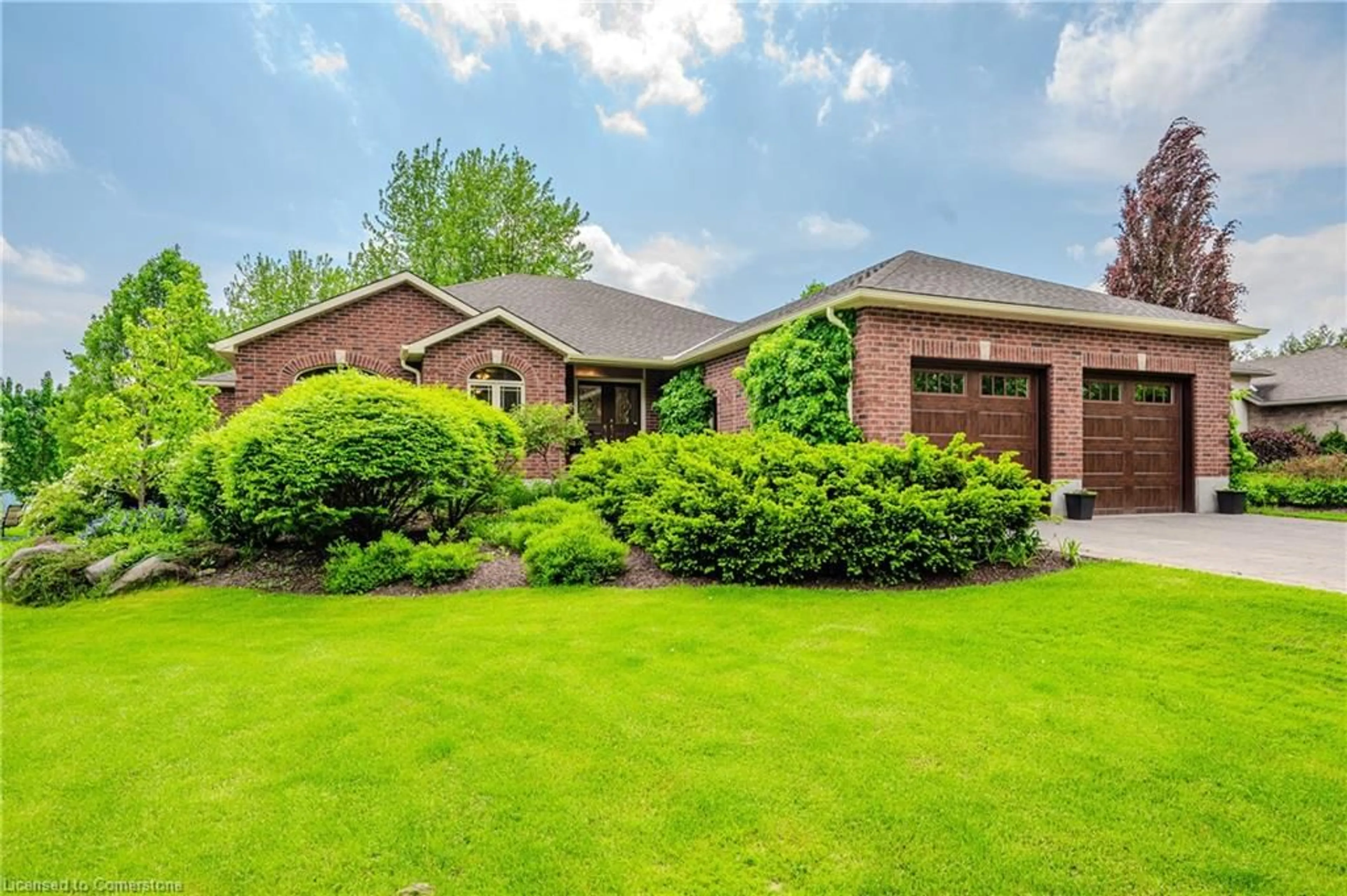 Home with brick exterior material, unknown for 953 St David St, Fergus Ontario N1M 2W3